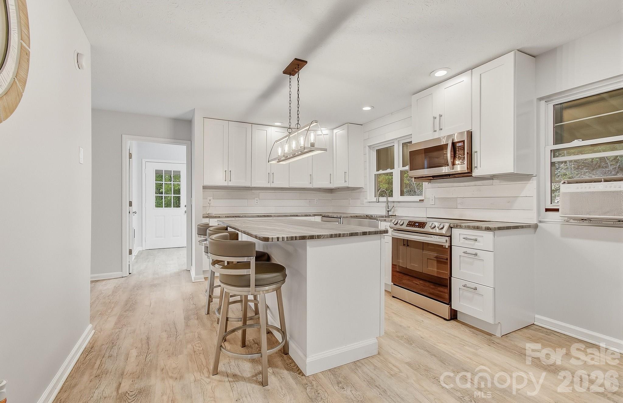 2131 Coleman Mountain Road — Waynesville