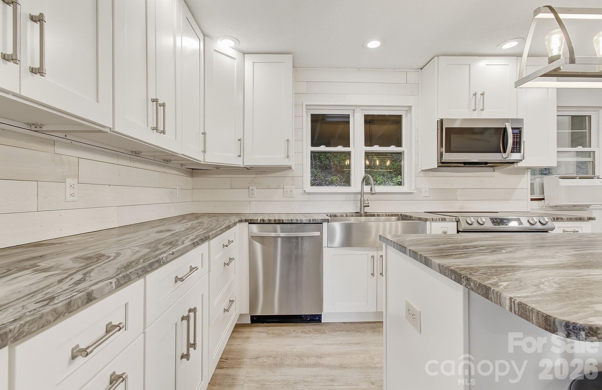 2131 Coleman Mountain Road — Waynesville