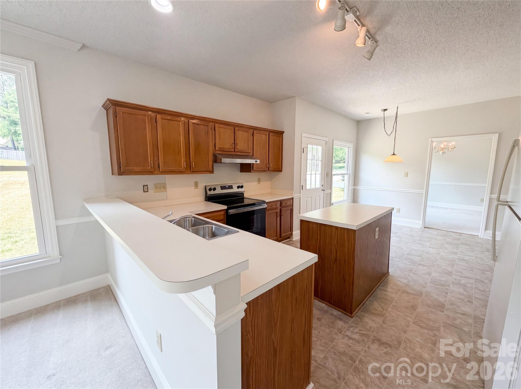 7523 Trotter Road — Charlotte
