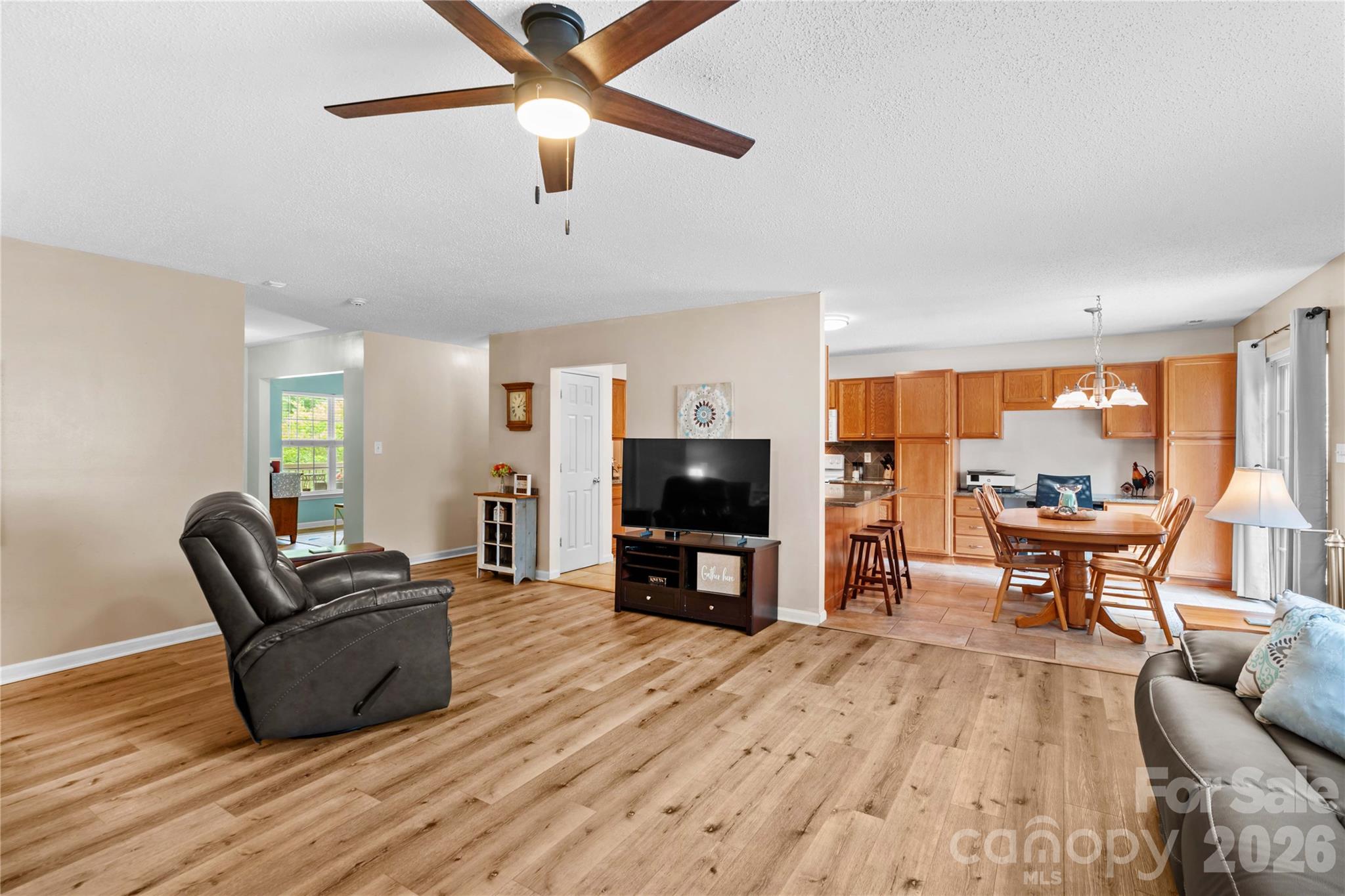 1174 Mocksville Highway — Statesville