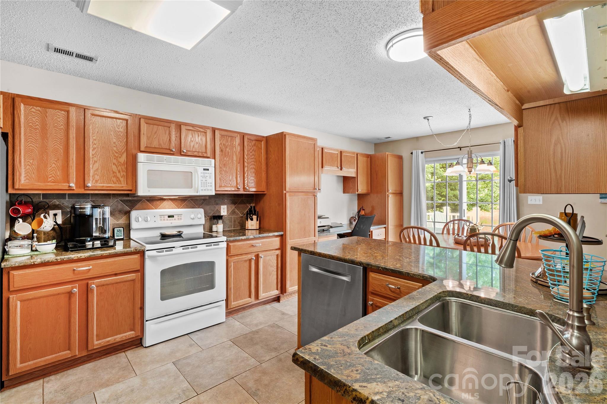 1174 Mocksville Highway — Statesville