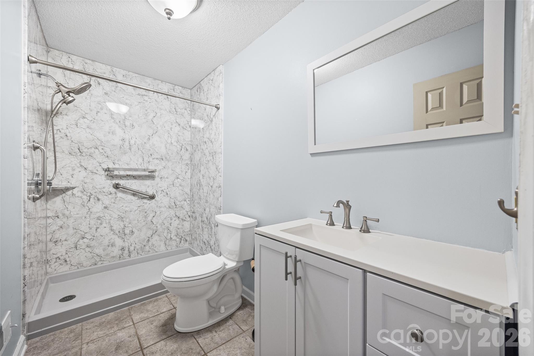 161 Shadow Lakes Drive — Clover