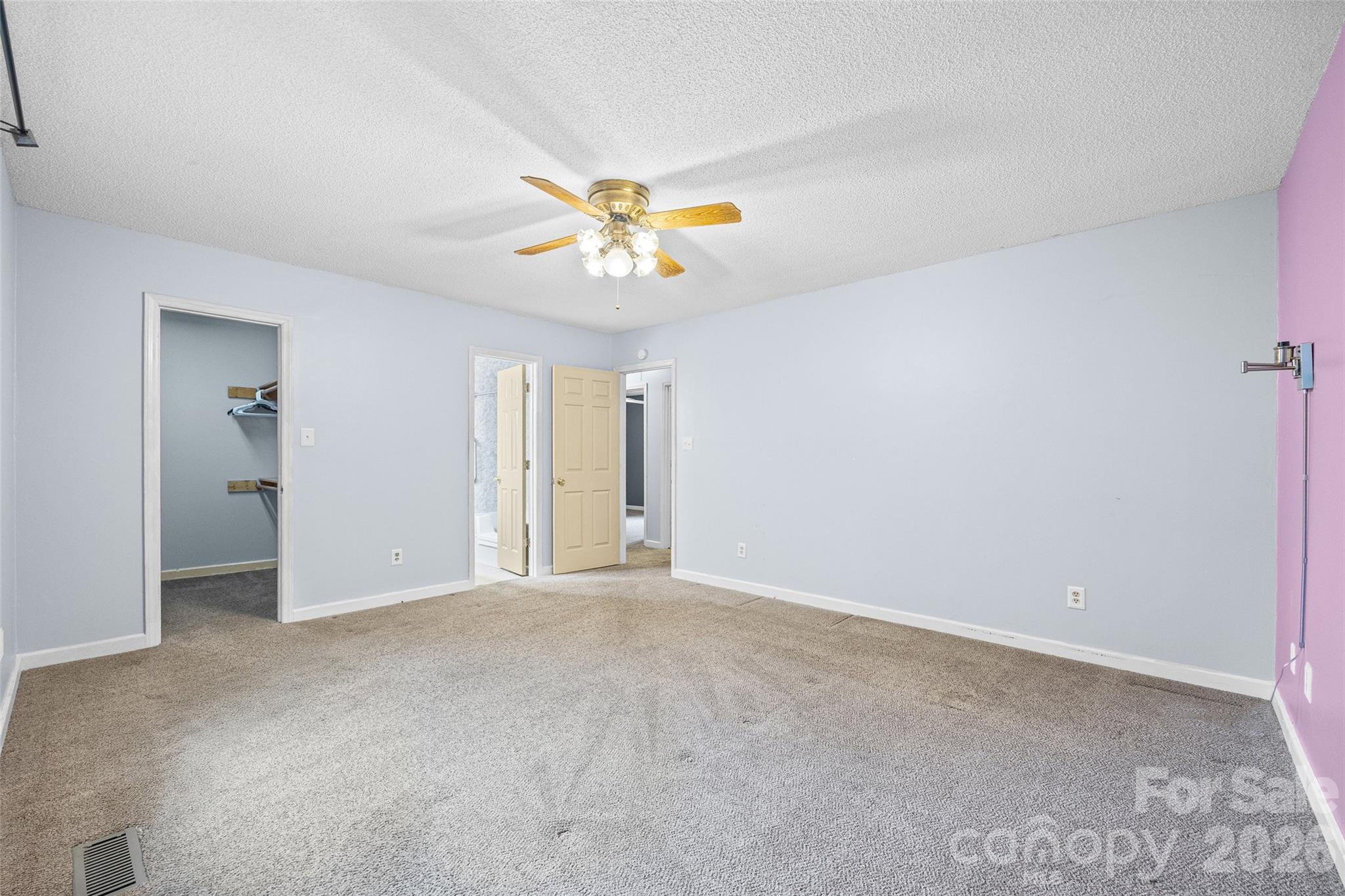 161 Shadow Lakes Drive — Clover
