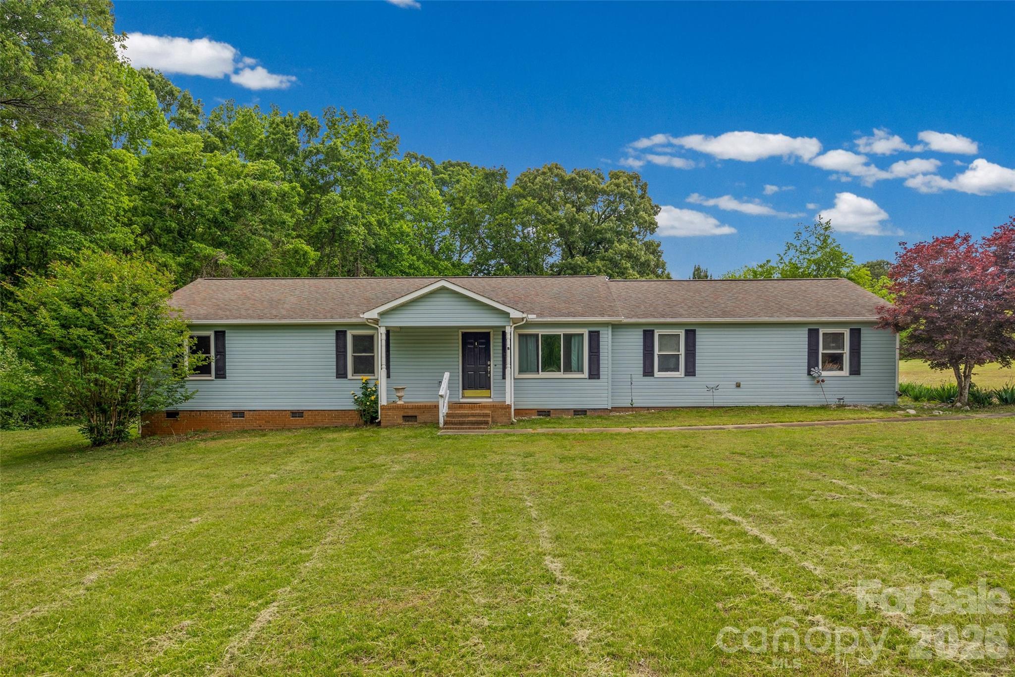 161 Shadow Lakes Drive — Clover