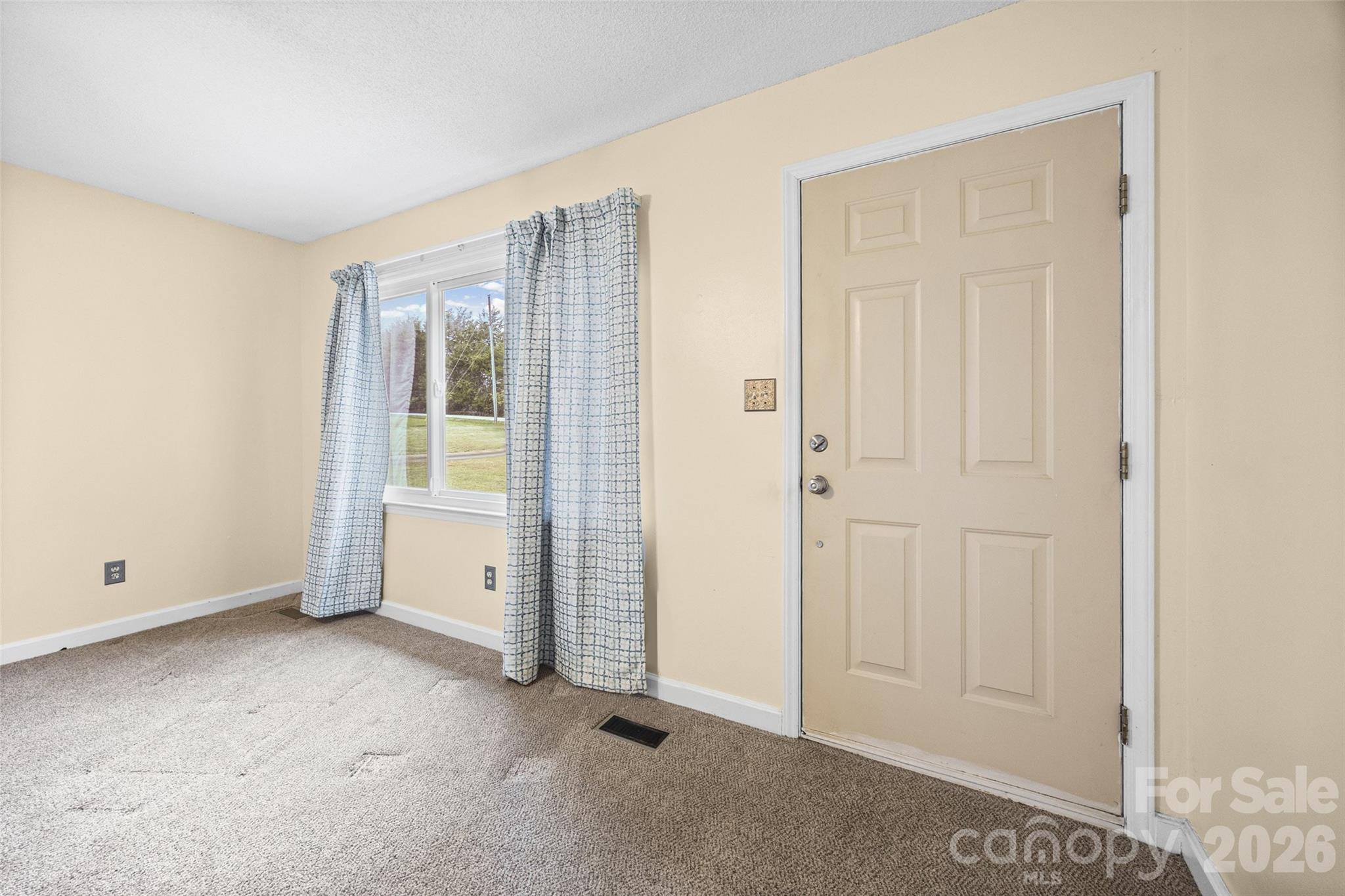 161 Shadow Lakes Drive — Clover