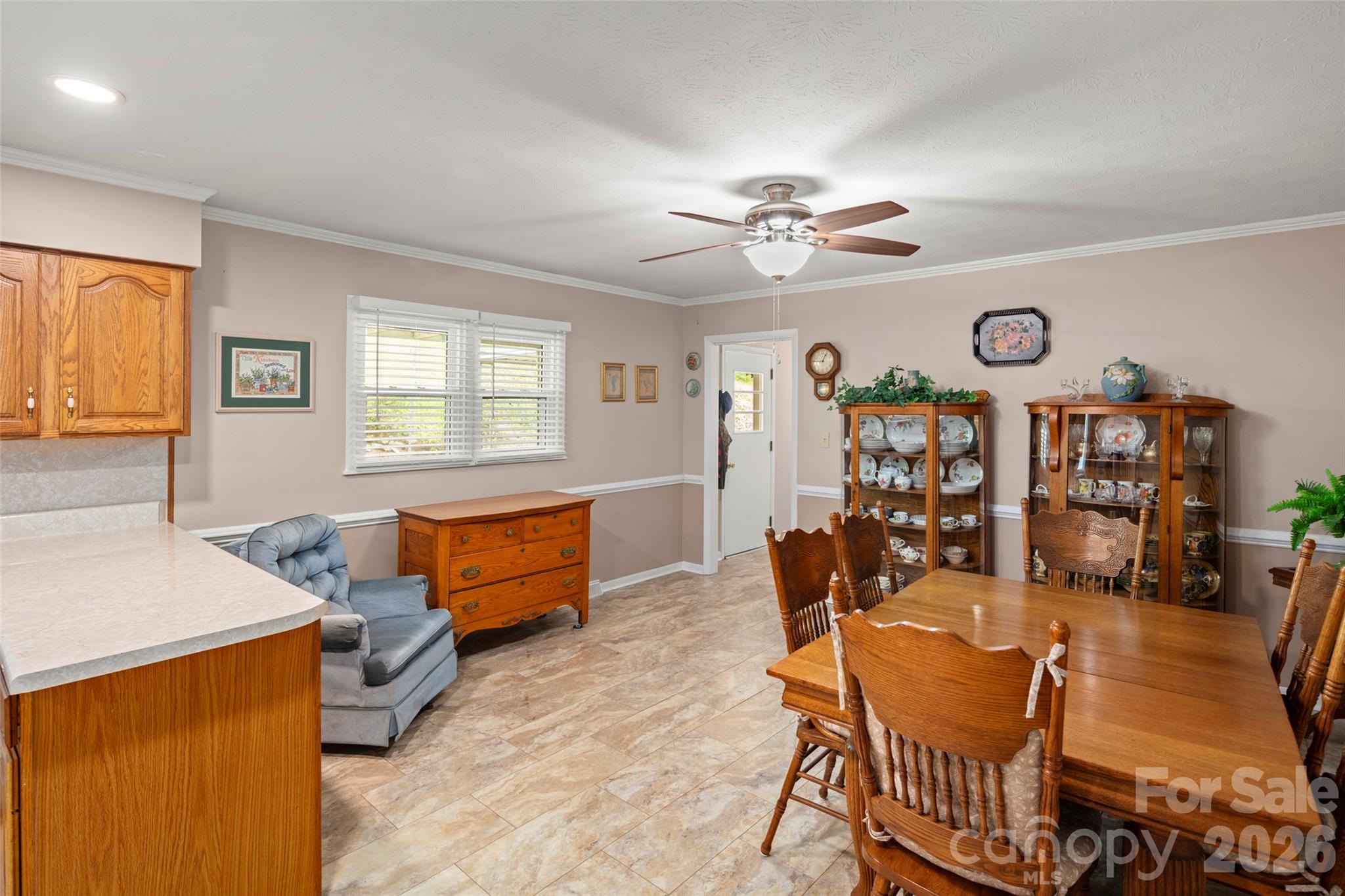 83 Honeysuckle Lane — Burnsville