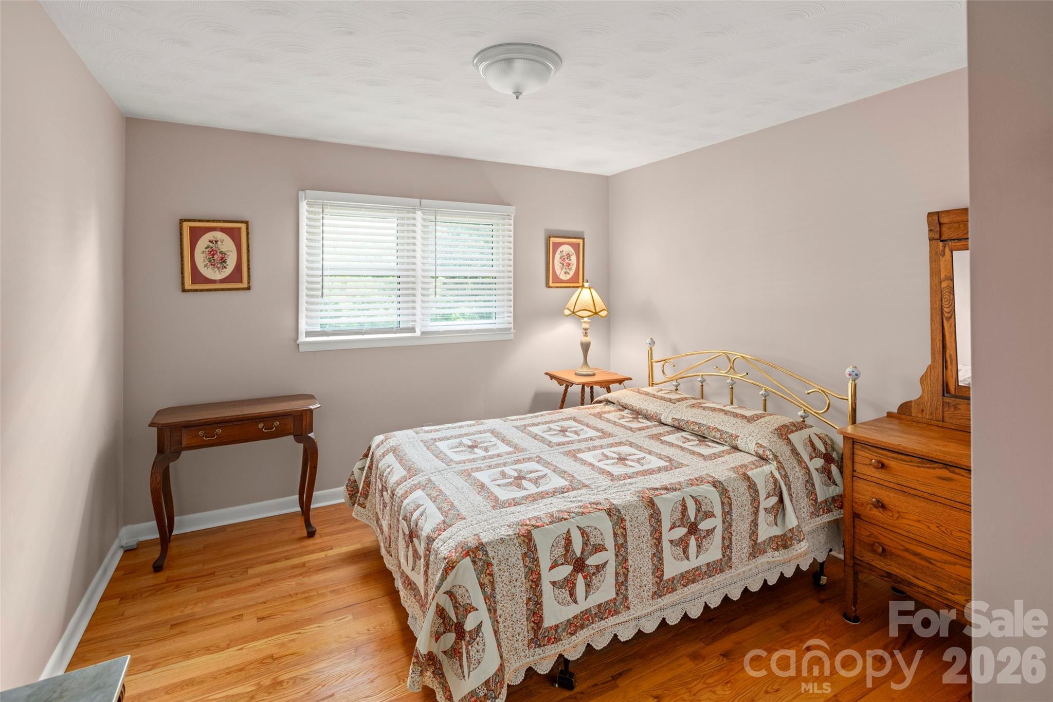 83 Honeysuckle Lane — Burnsville