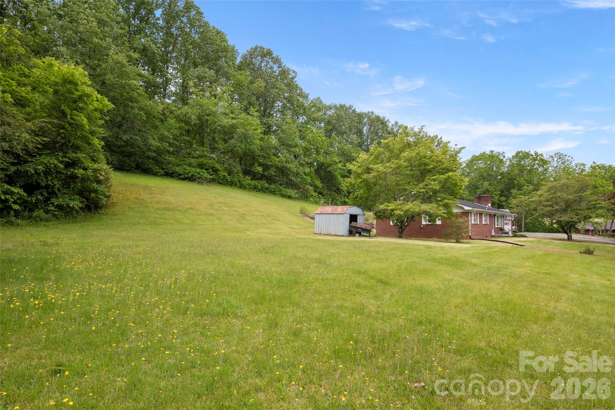 83 Honeysuckle Lane — Burnsville
