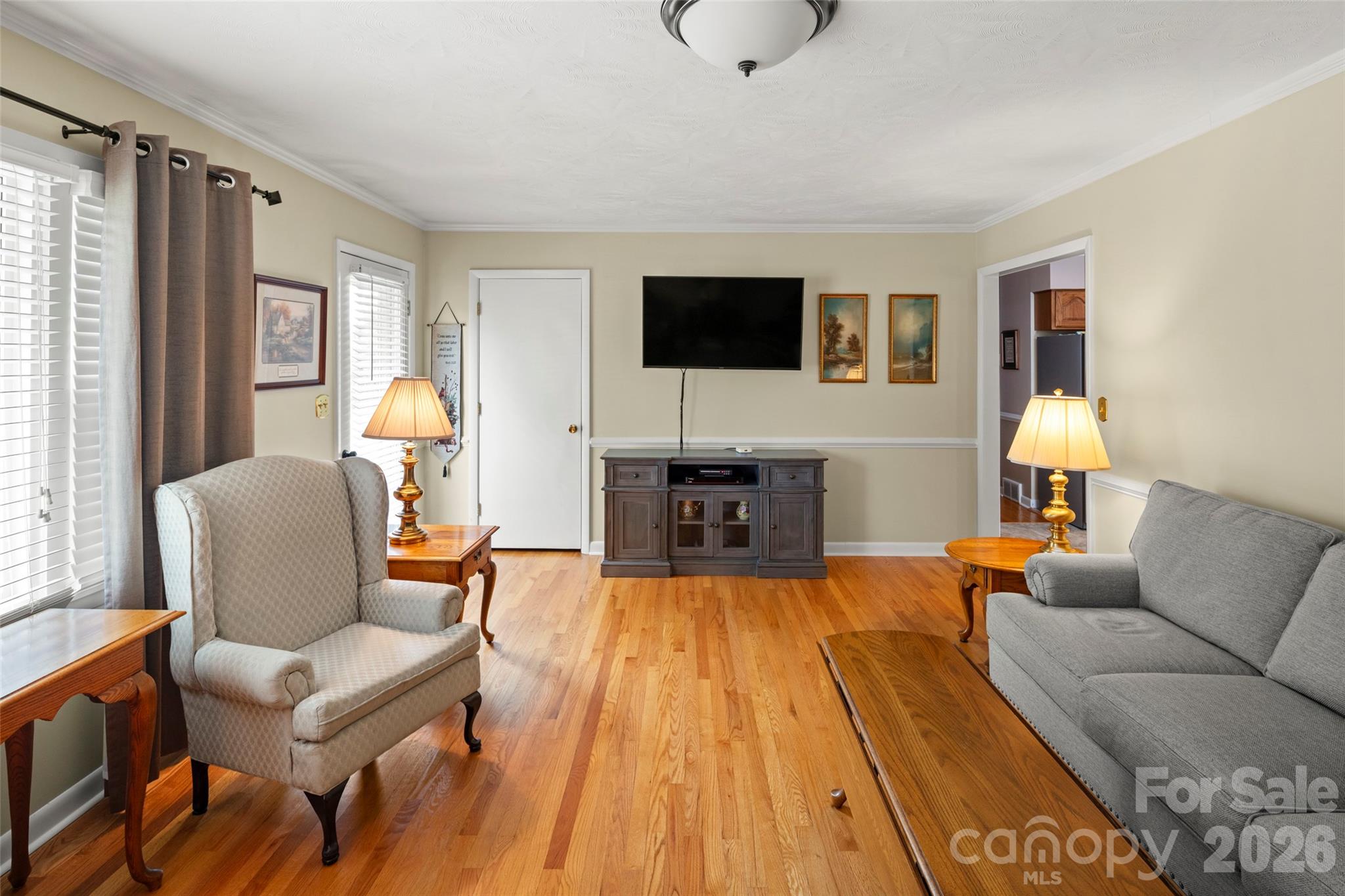 83 Honeysuckle Lane — Burnsville