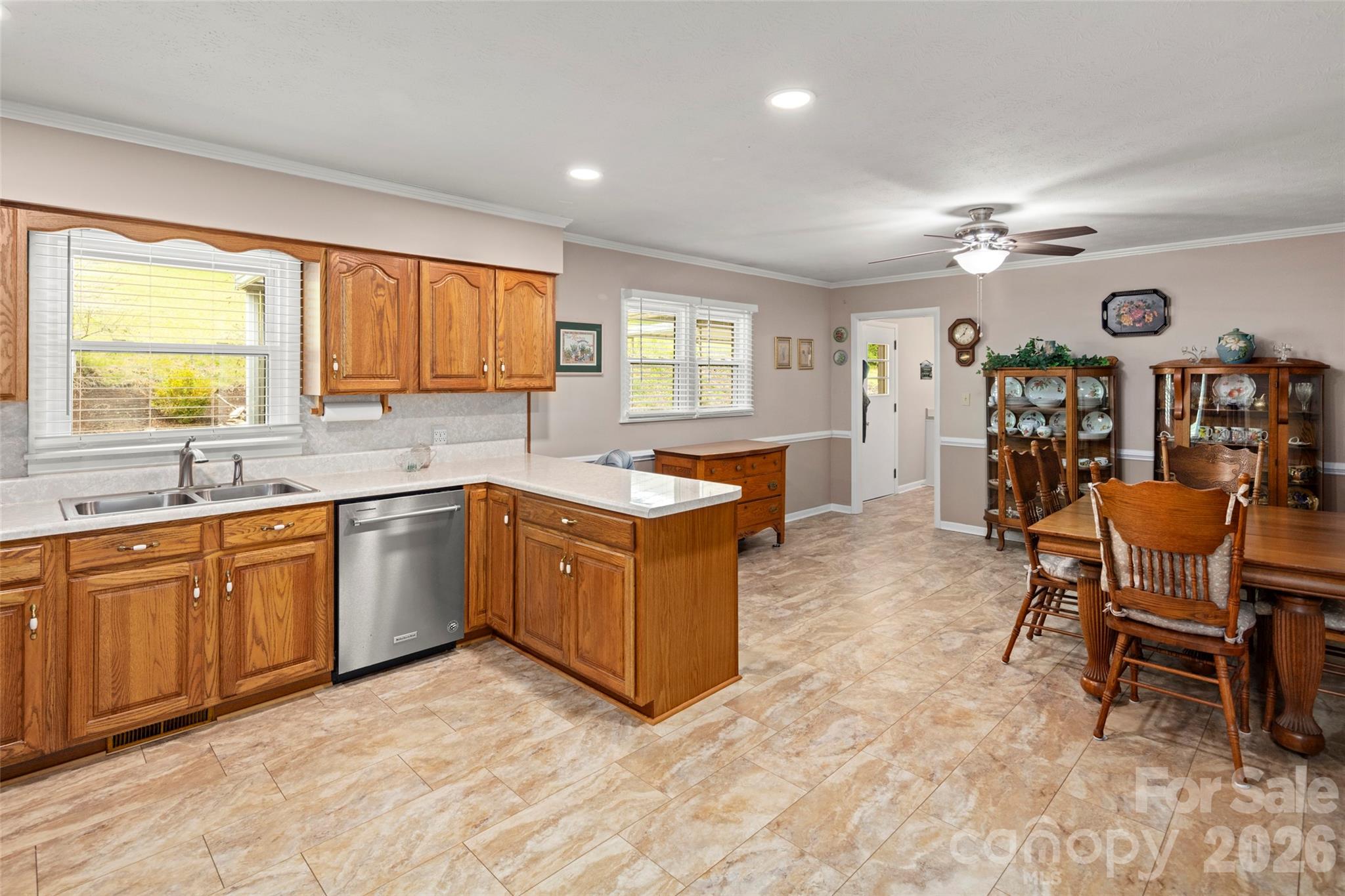 83 Honeysuckle Lane — Burnsville