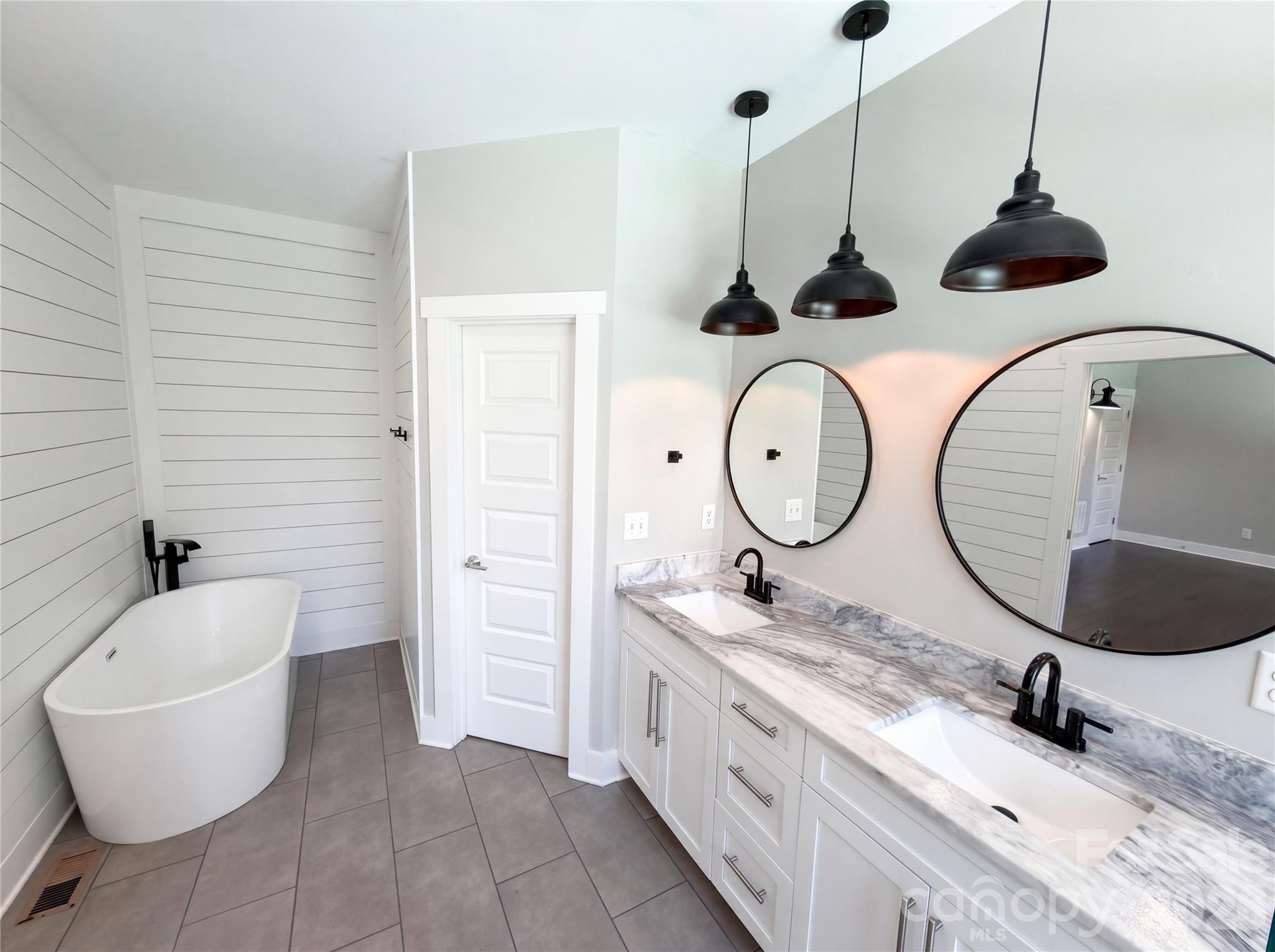 3204 Millstone Creek Road — Lancaster