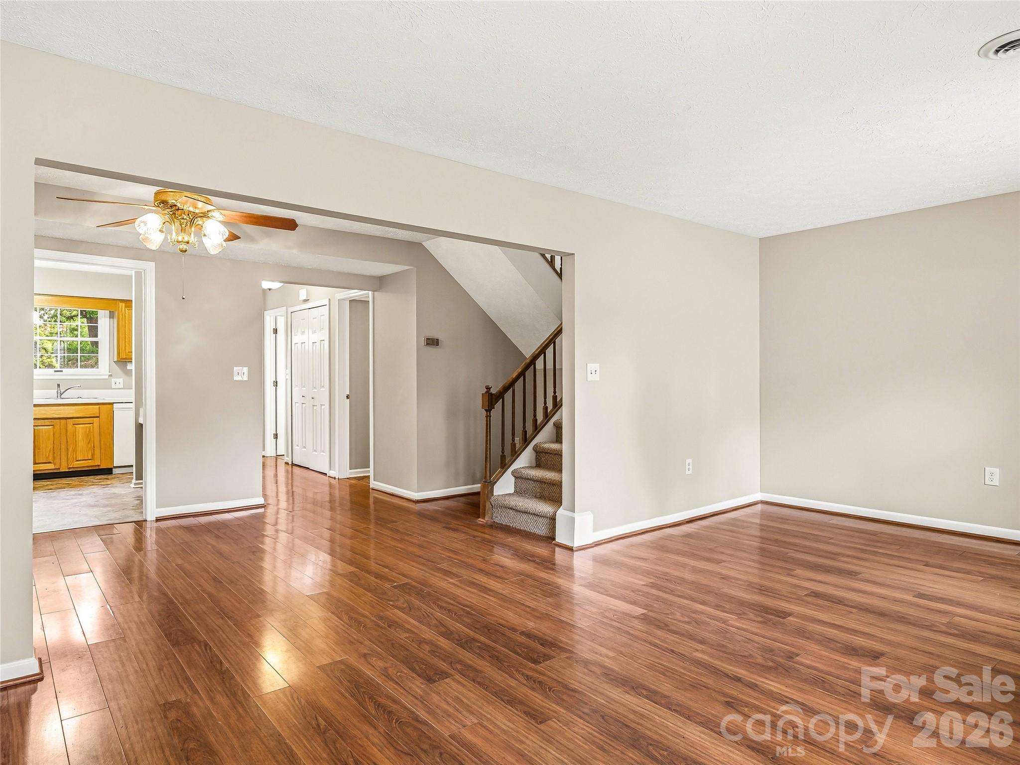 1409 Kensington Road #B6 — Hendersonville