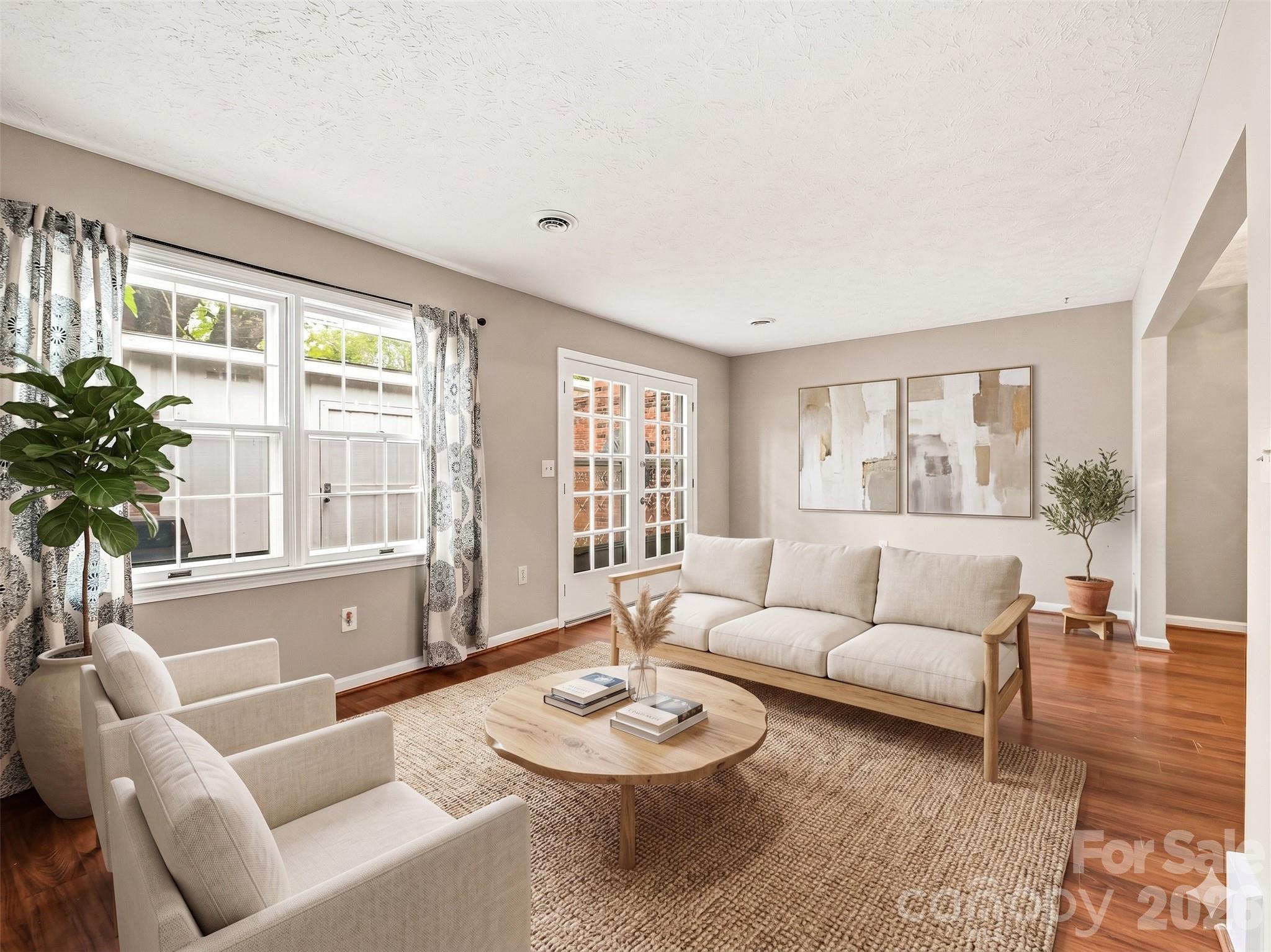 1409 Kensington Road #B6 — Hendersonville
