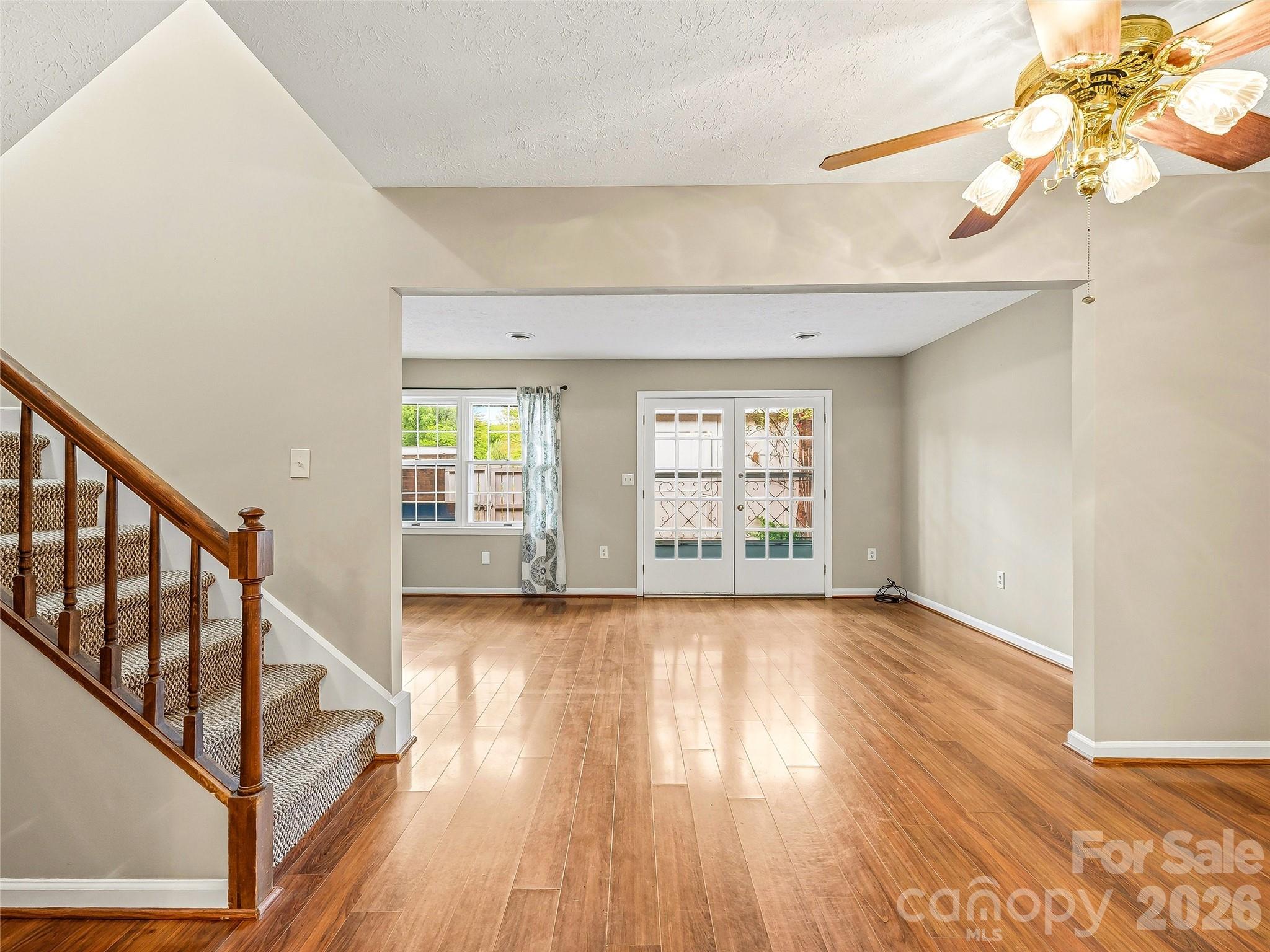 1409 Kensington Road #B6 — Hendersonville