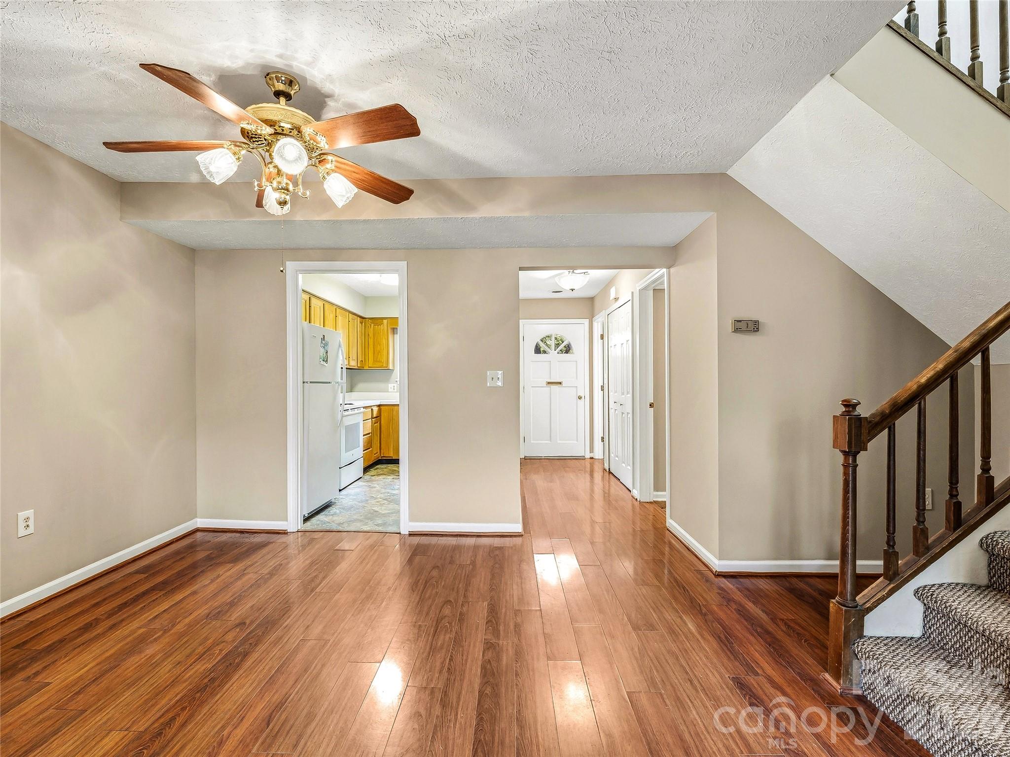 1409 Kensington Road #B6 — Hendersonville