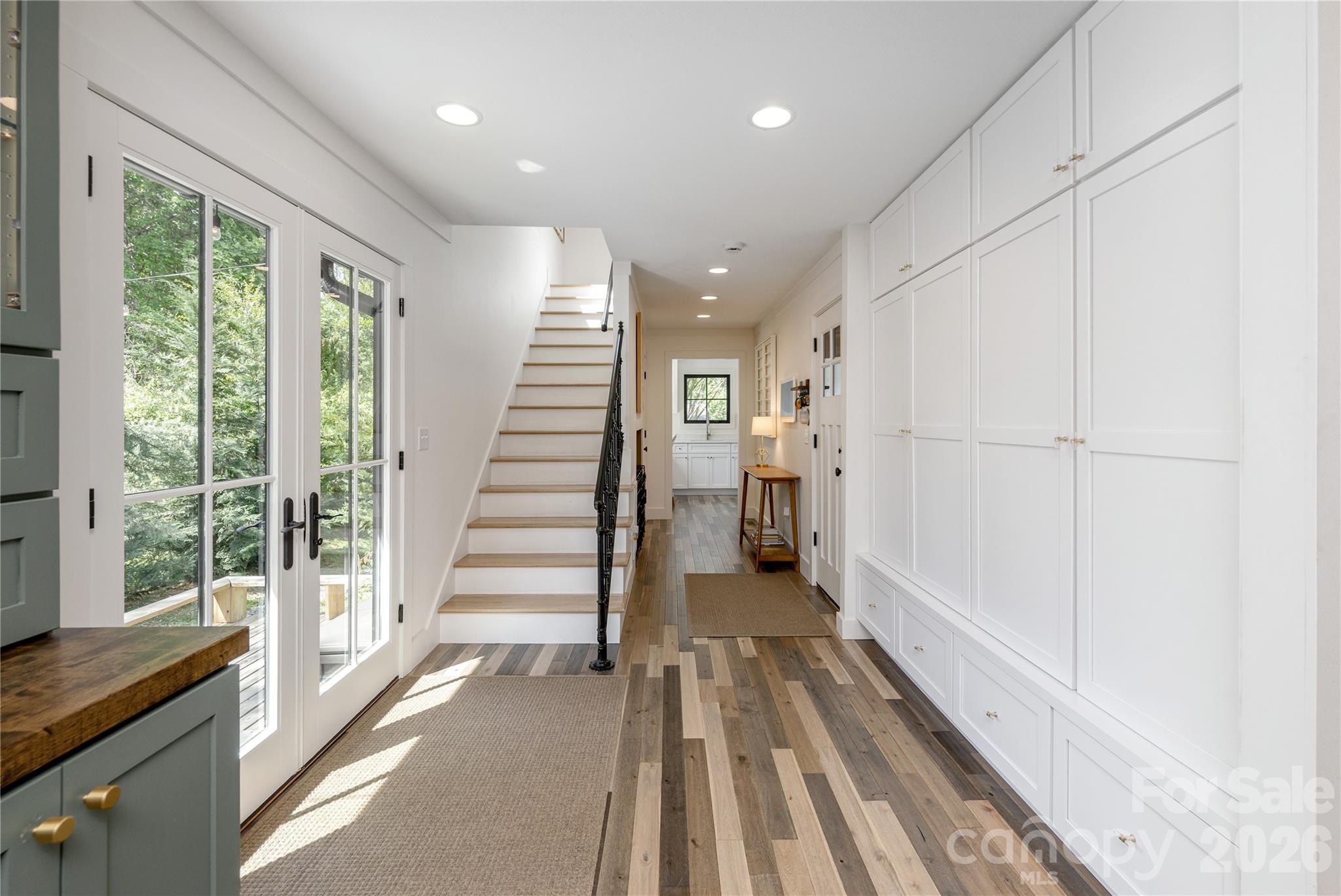 17 Grove Street — Brevard