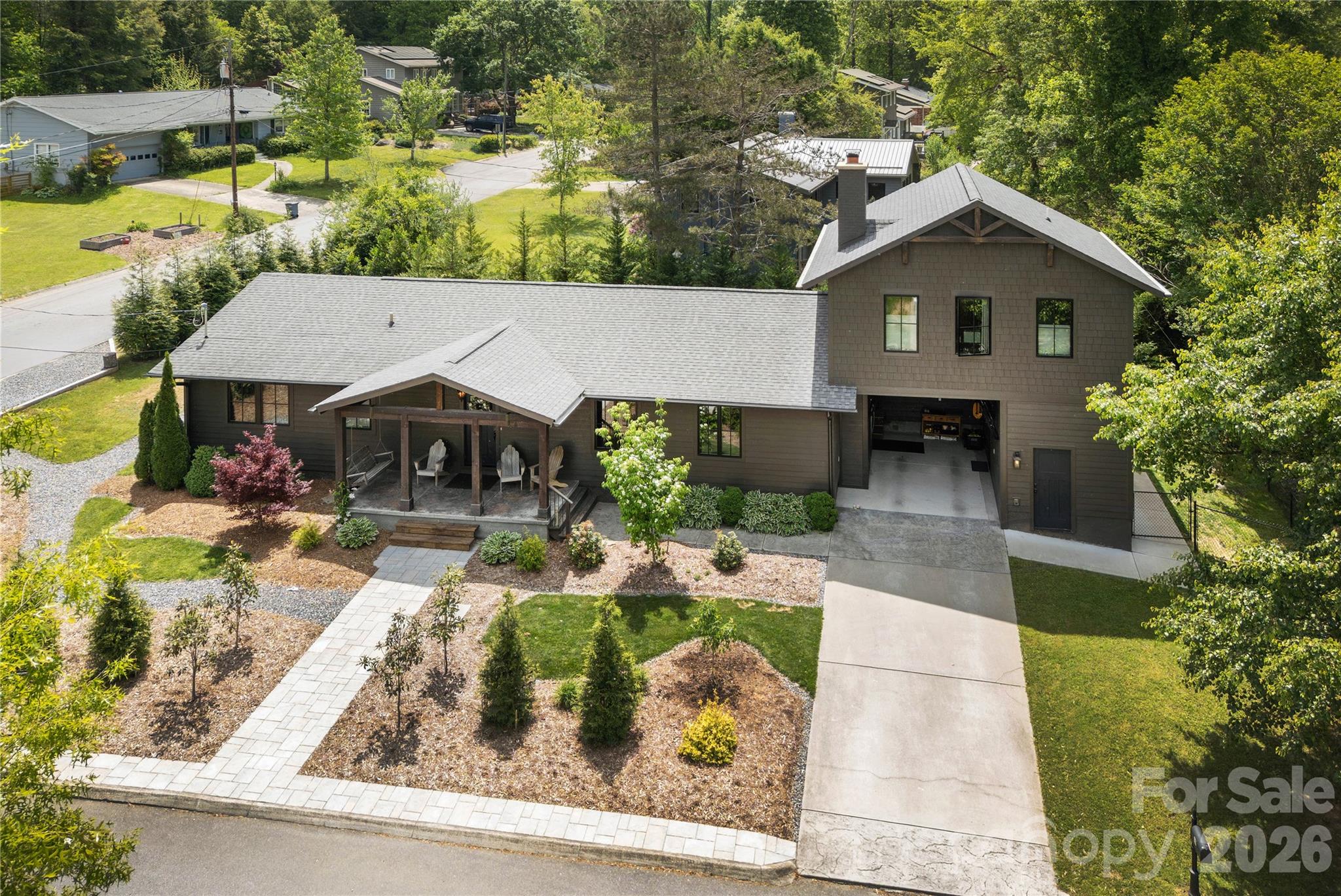 17 Grove Street — Brevard