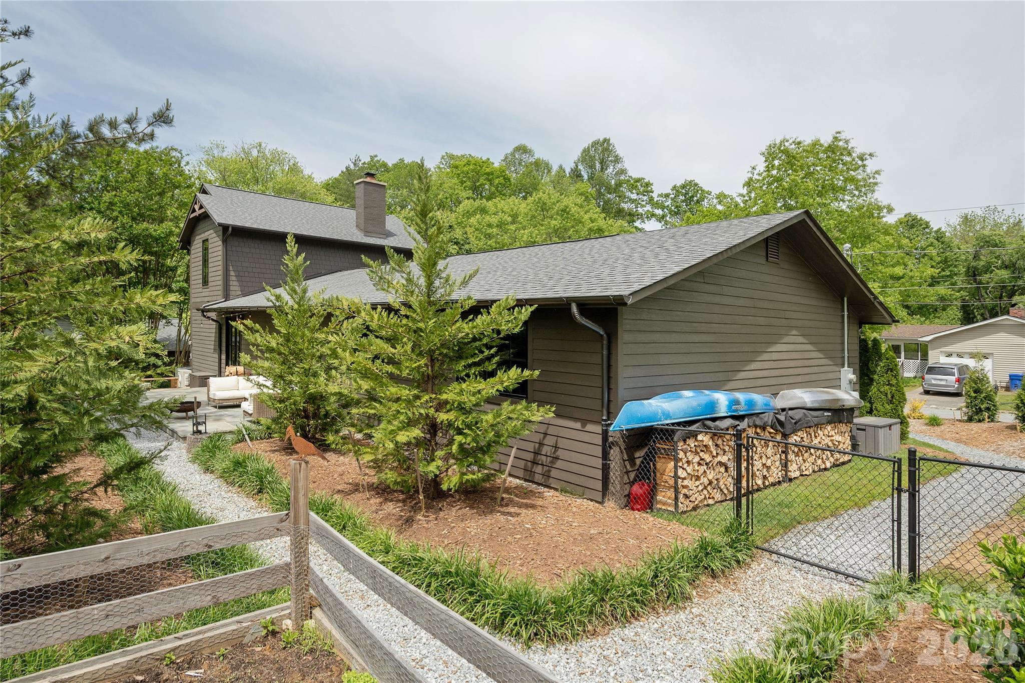 17 Grove Street — Brevard