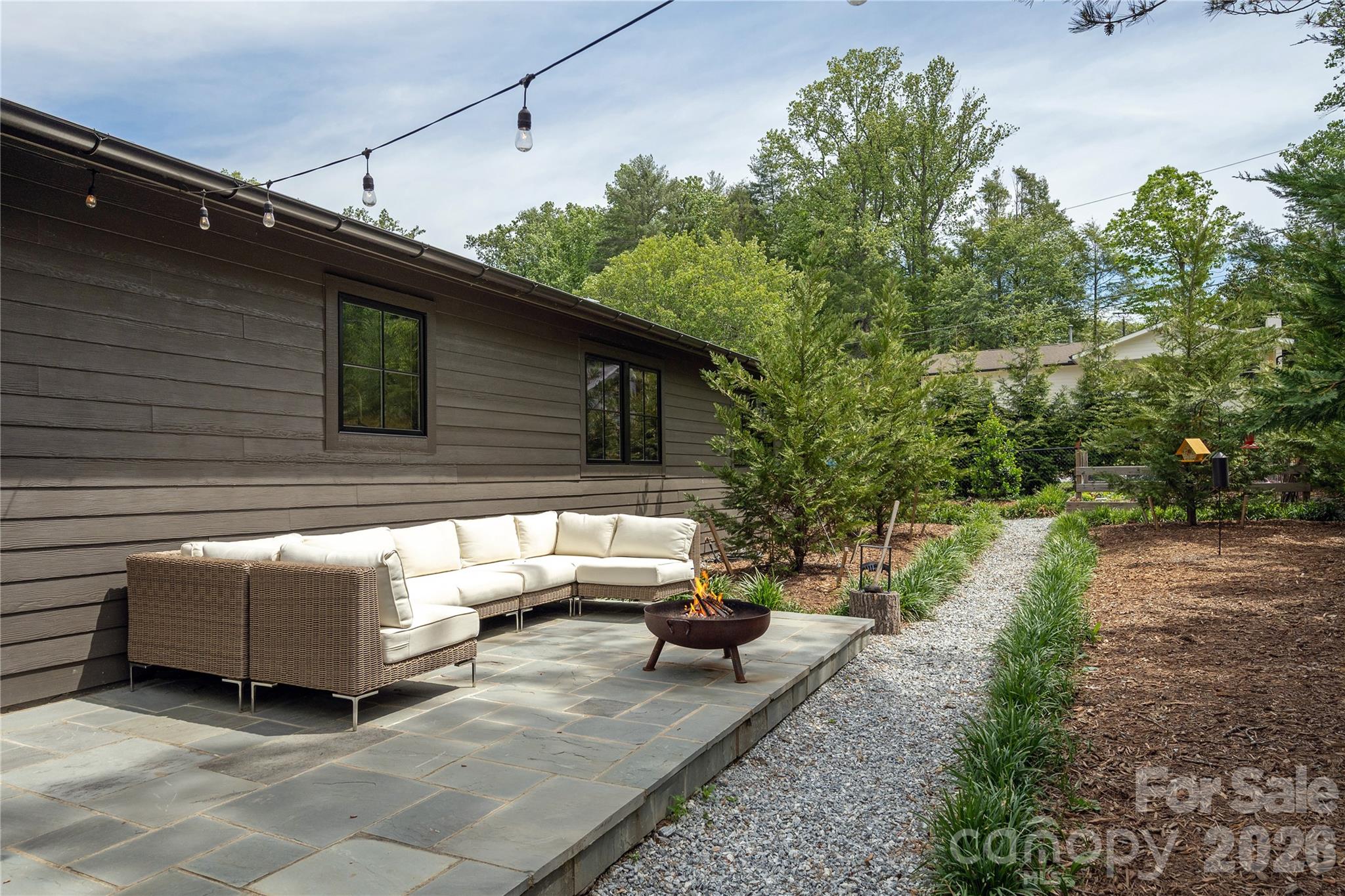 17 Grove Street — Brevard