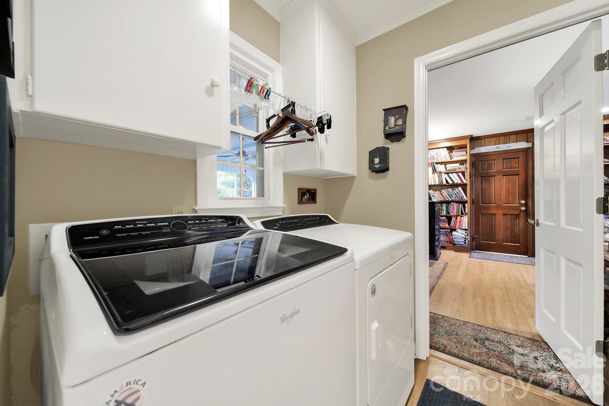 537 Briarwood Road — Lancaster
