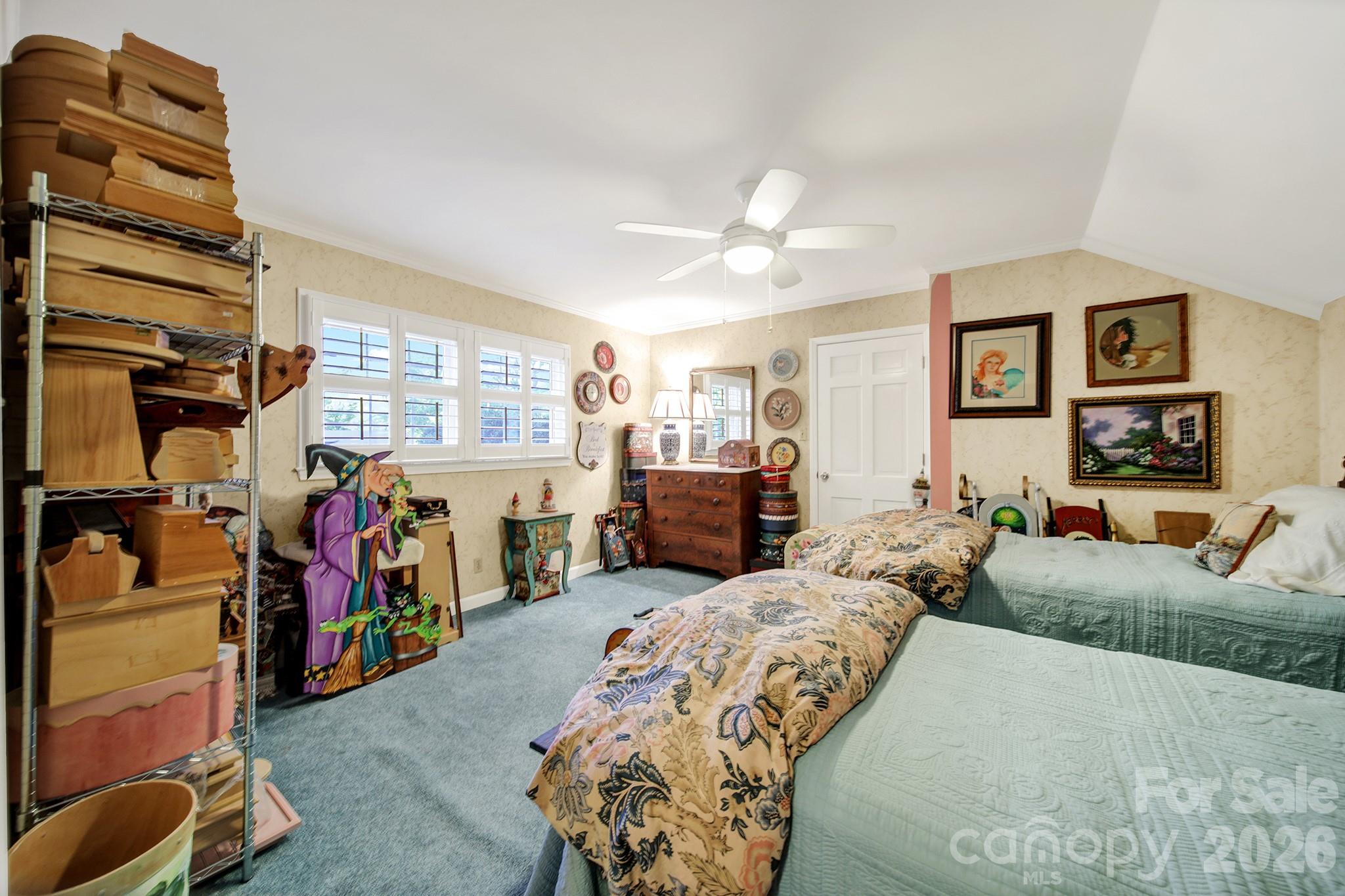 537 Briarwood Road — Lancaster