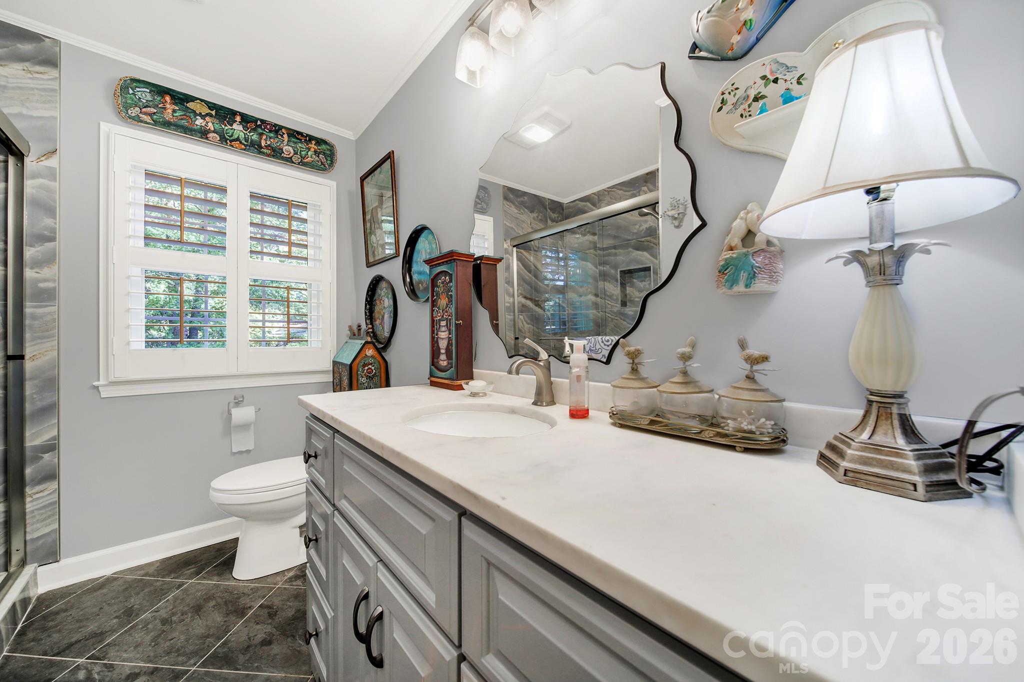 537 Briarwood Road — Lancaster