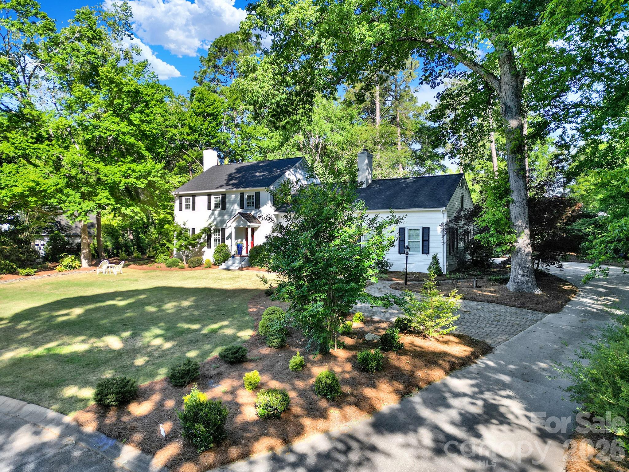 537 Briarwood Road — Lancaster