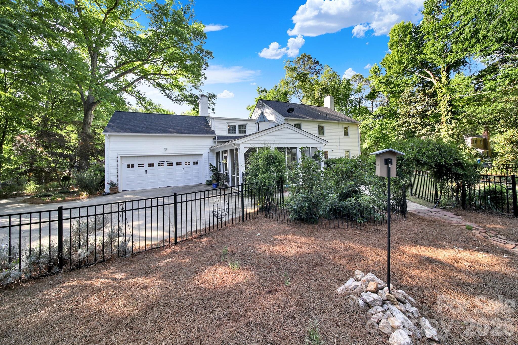 537 Briarwood Road — Lancaster