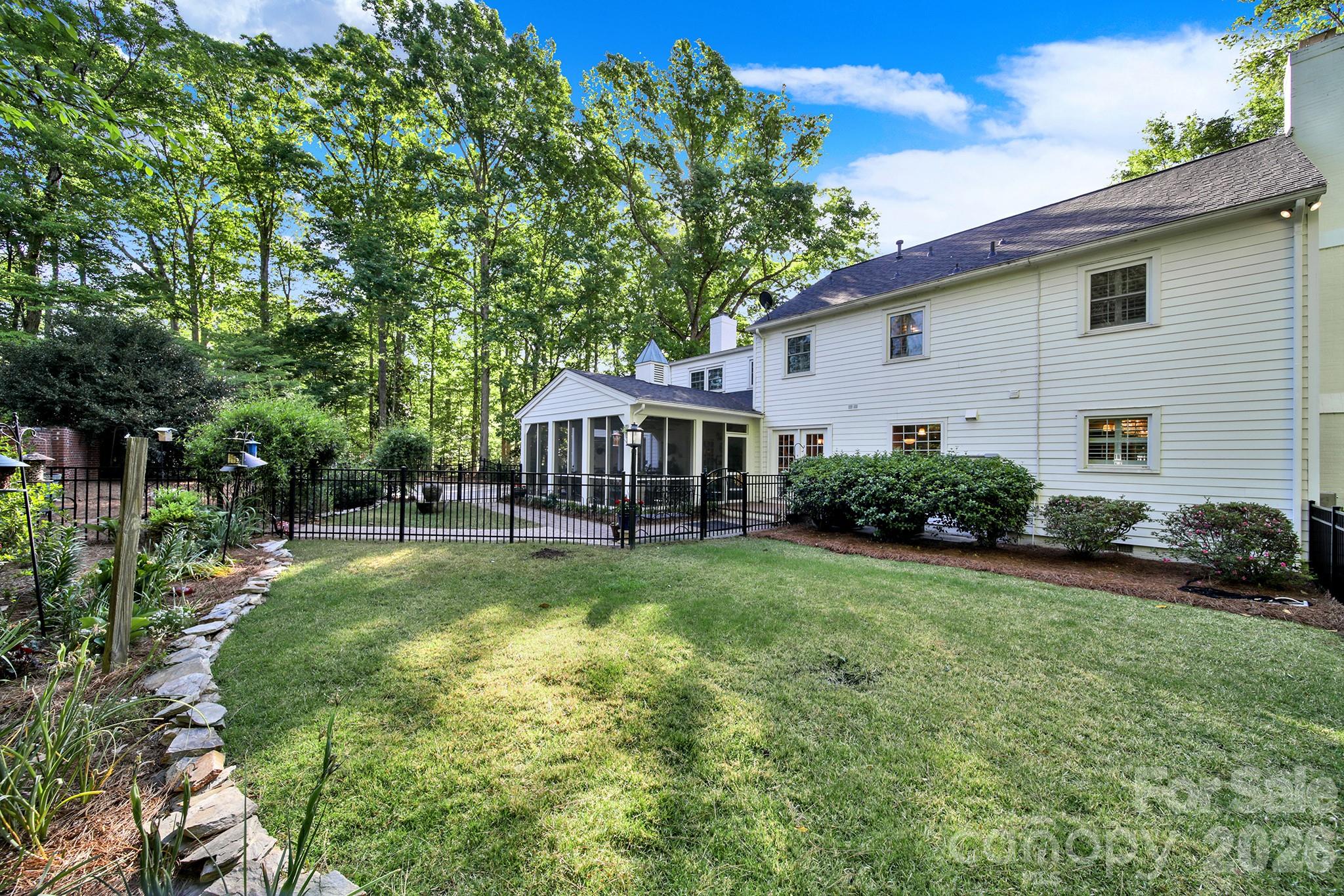 537 Briarwood Road — Lancaster
