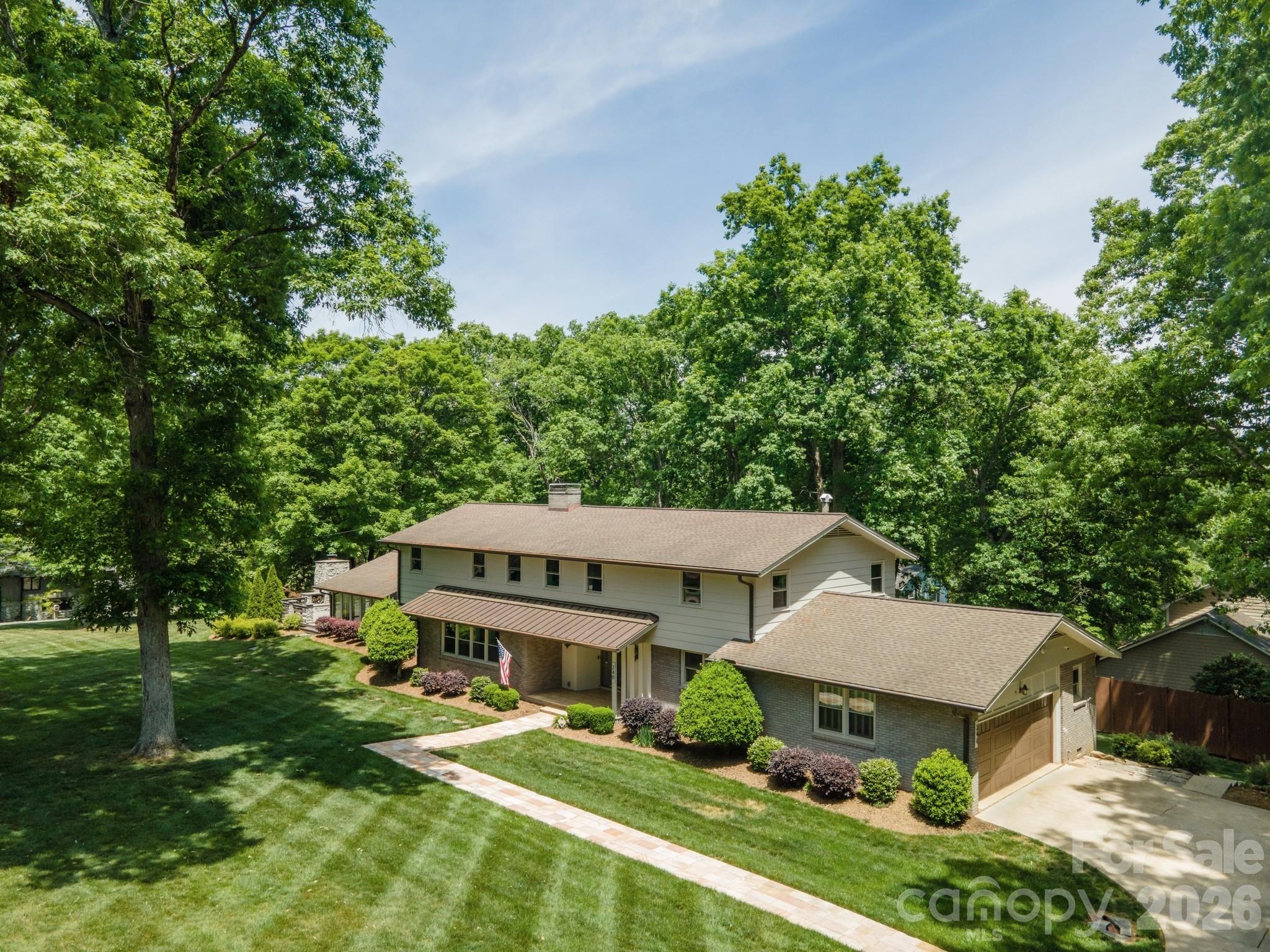 240 36th Avenue Circle NW — Hickory