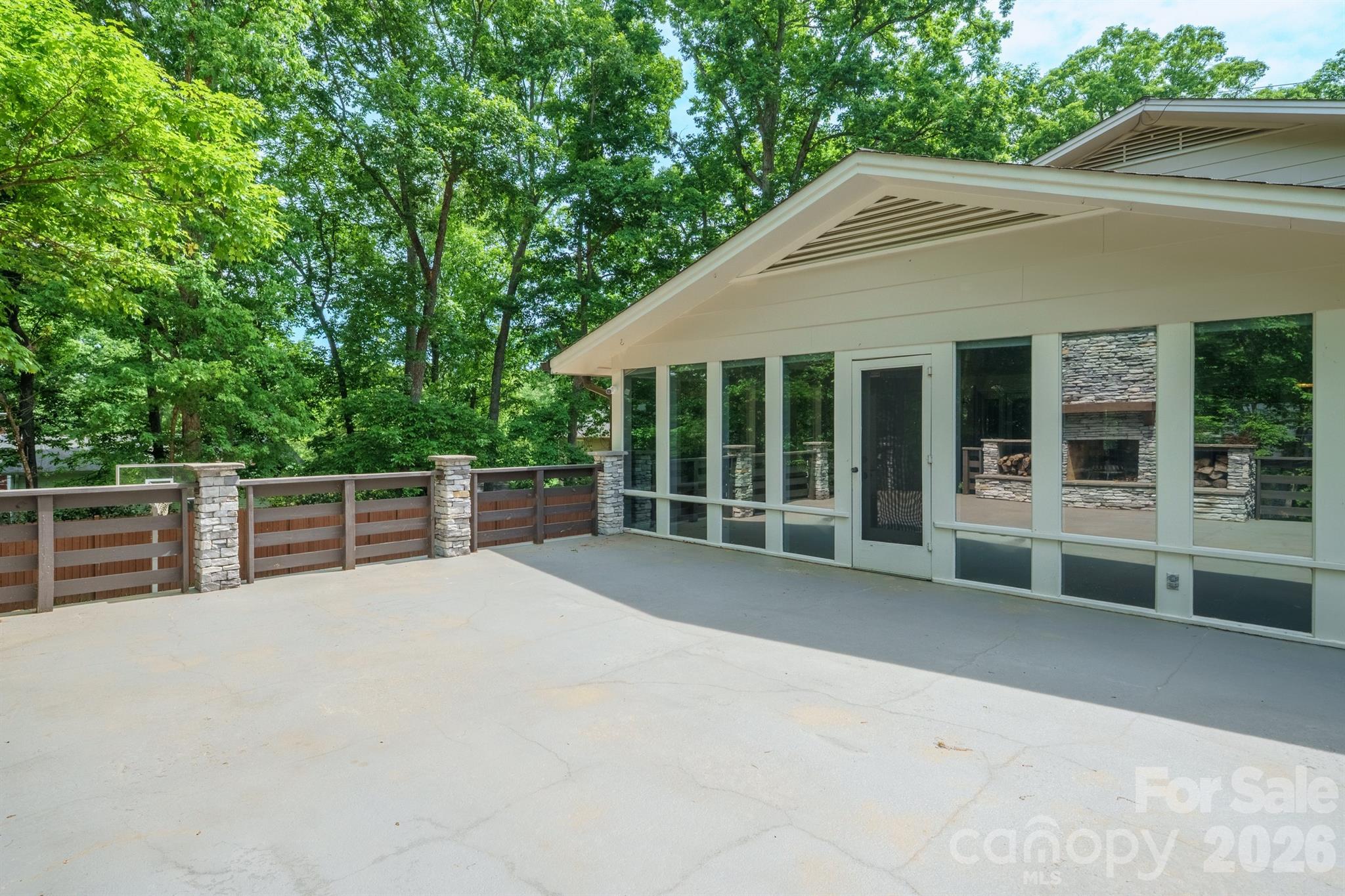 240 36th Avenue Circle NW — Hickory