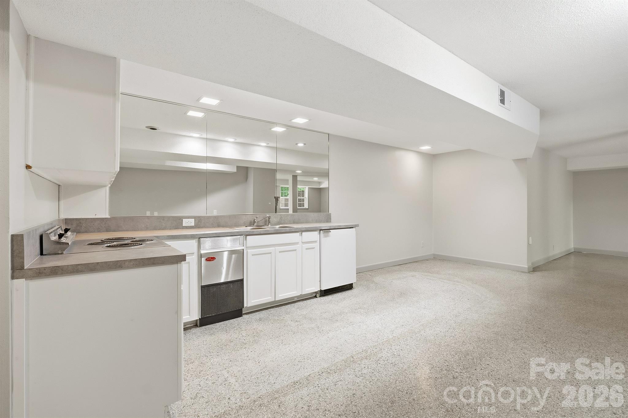 240 36th Avenue Circle NW — Hickory