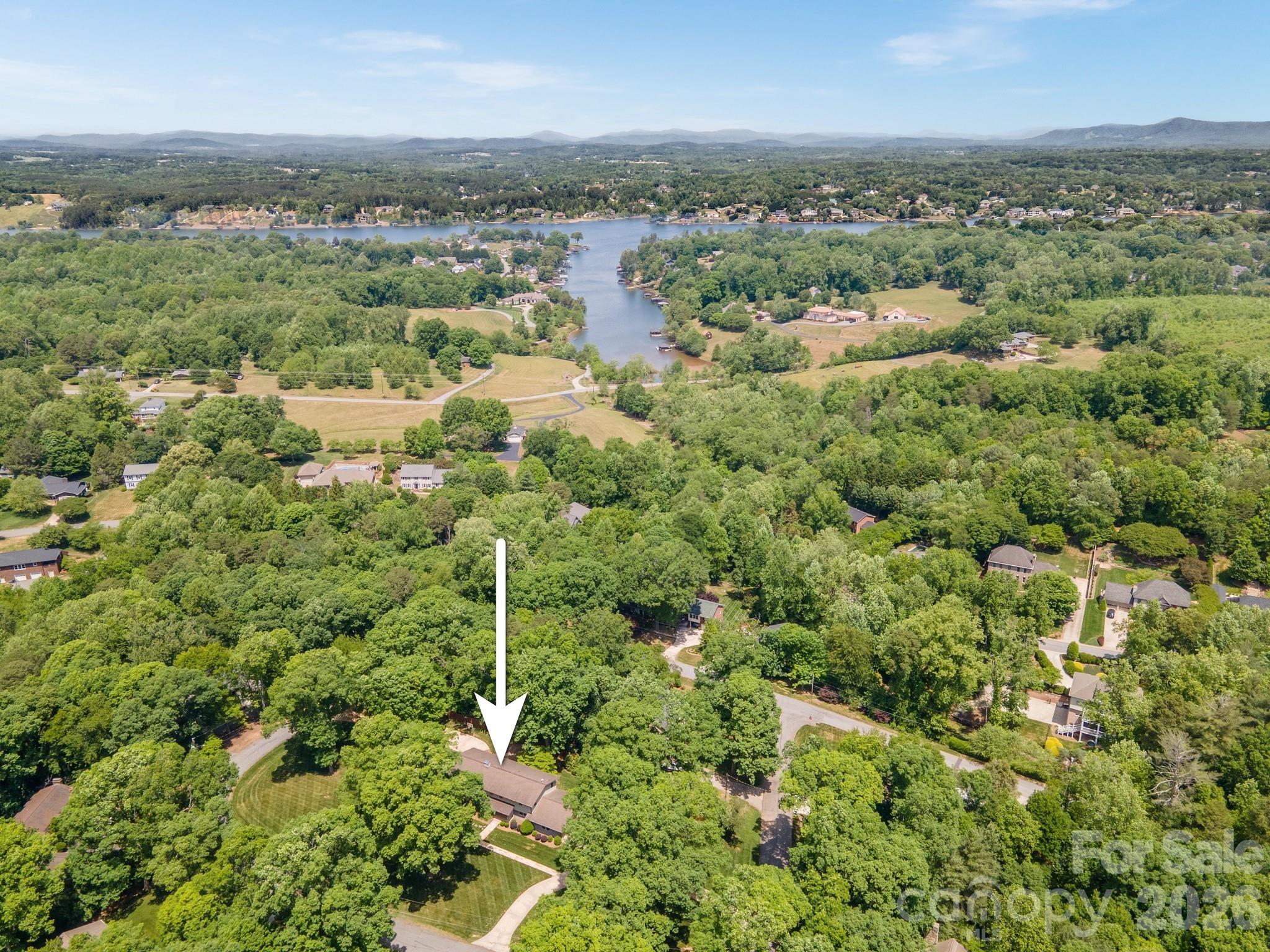 240 36th Avenue Circle NW — Hickory