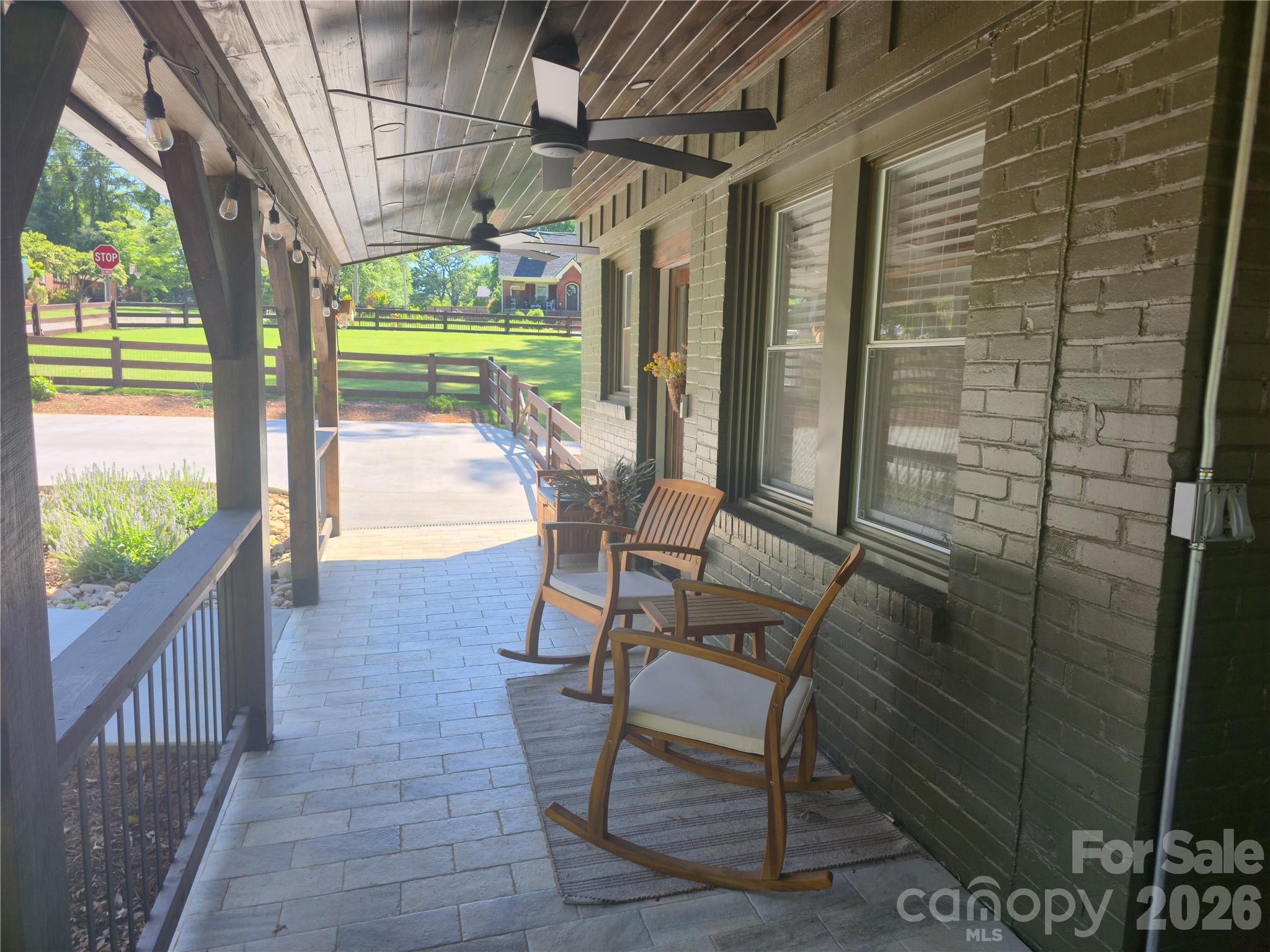 152 Florida Avenue — Forest City