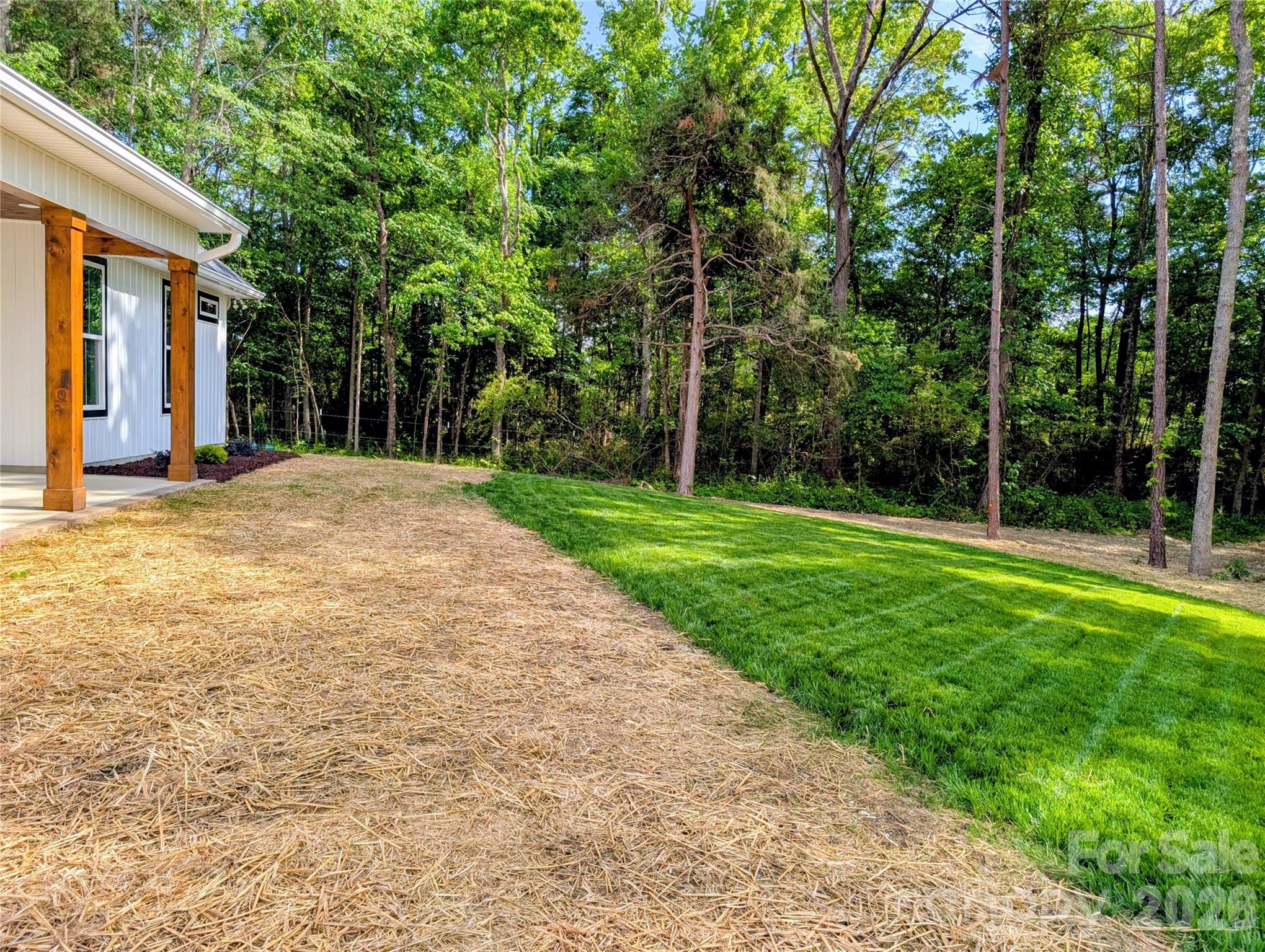 725 Potter Road — Lancaster