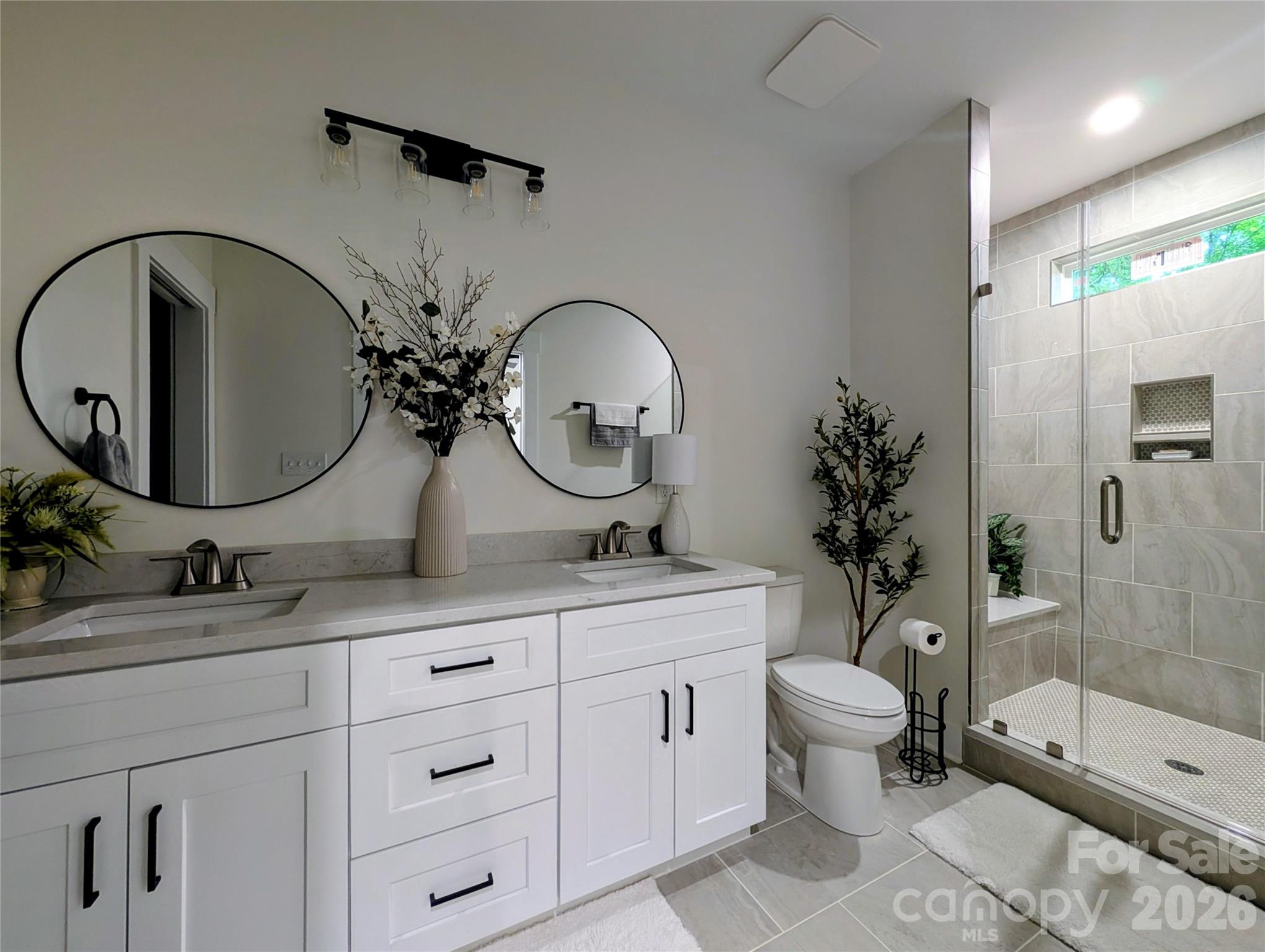 725 Potter Road — Lancaster