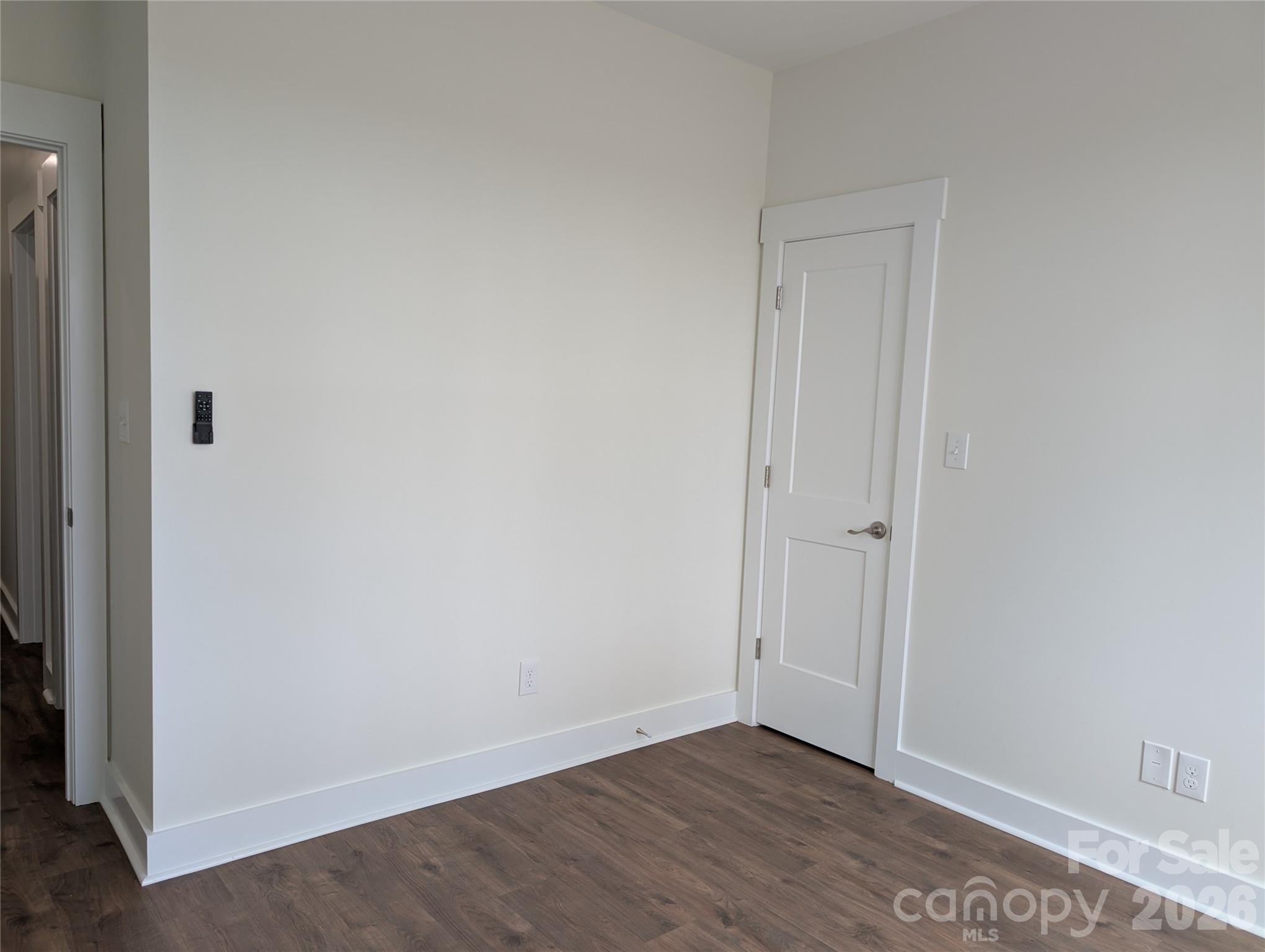 725 Potter Road — Lancaster