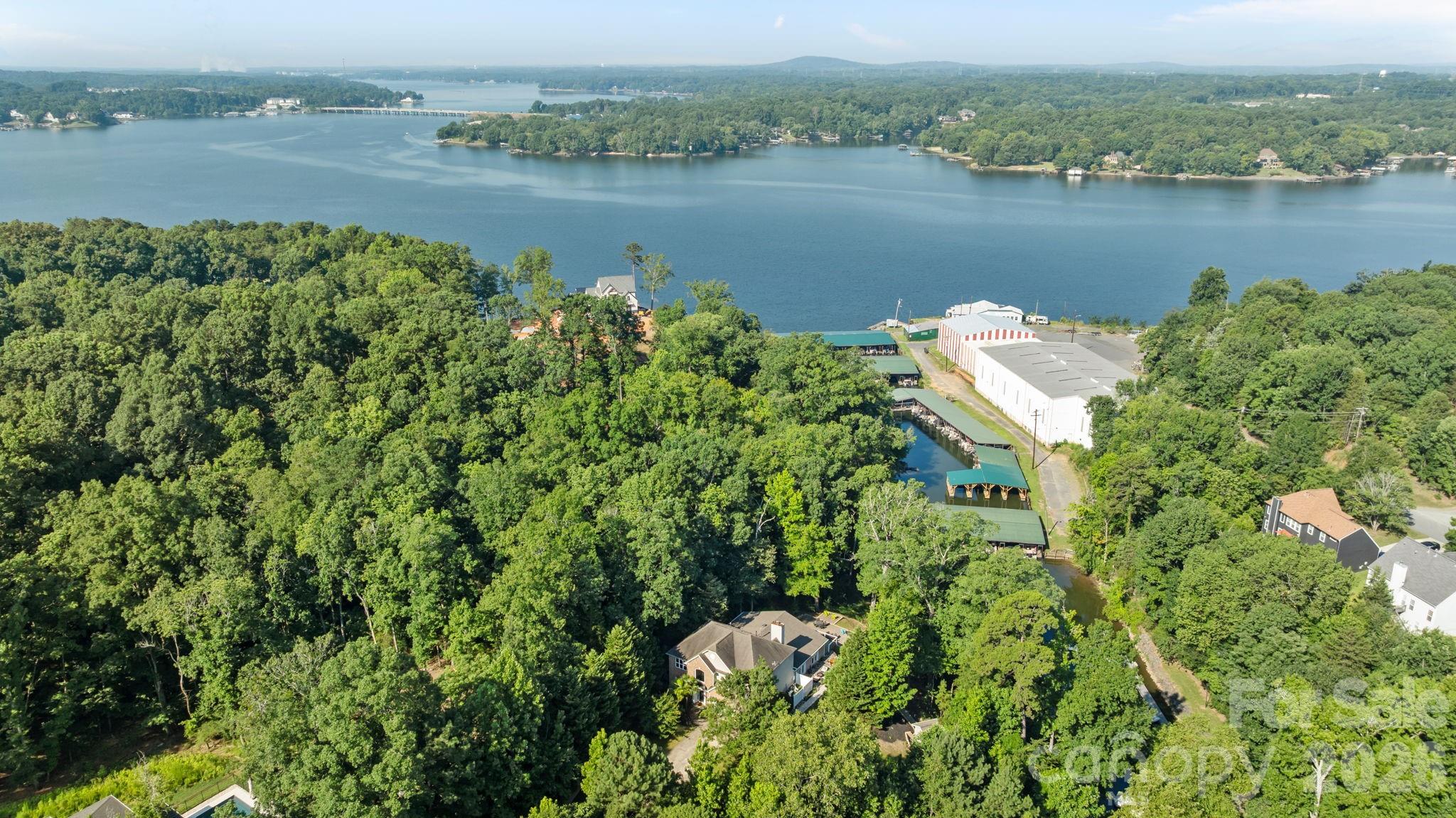 13934 Kings Carriage Lane — Charlotte