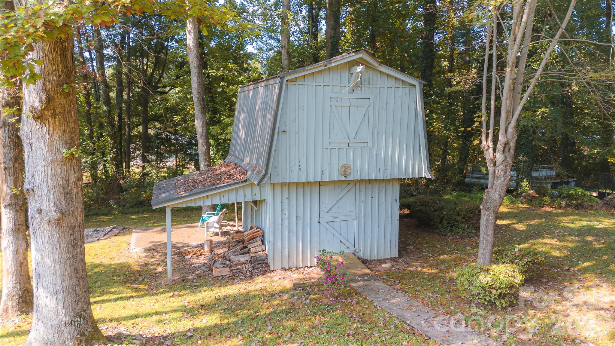 307 Maplewood Drive — Morganton