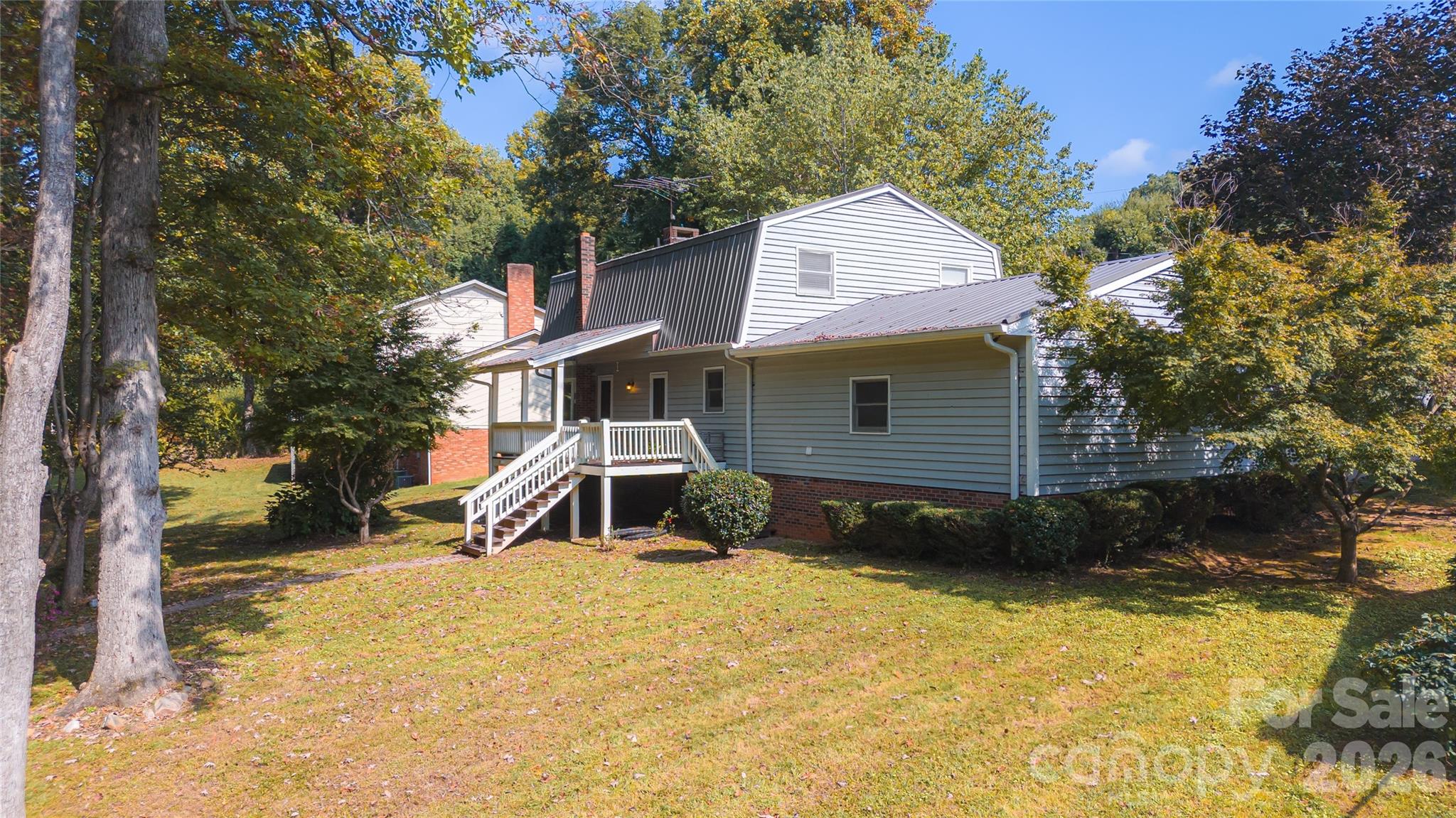 307 Maplewood Drive — Morganton
