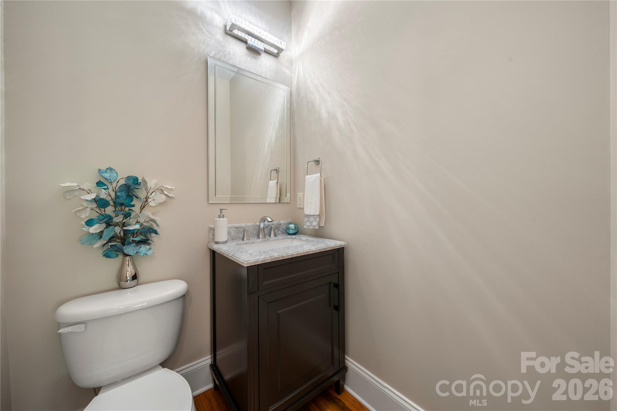 686 White Oaks Road — Mooresville