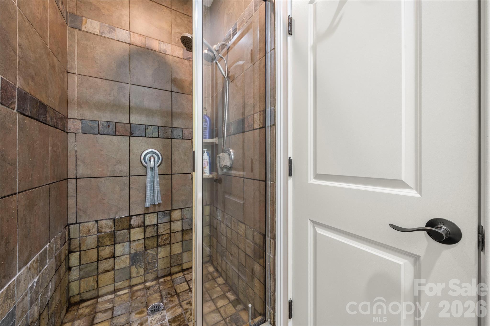 686 White Oaks Road — Mooresville