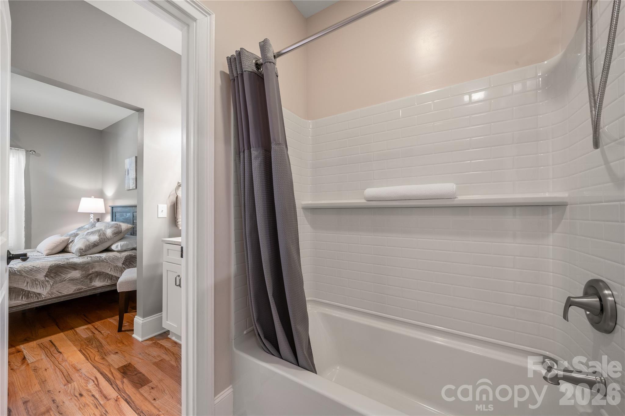 686 White Oaks Road — Mooresville