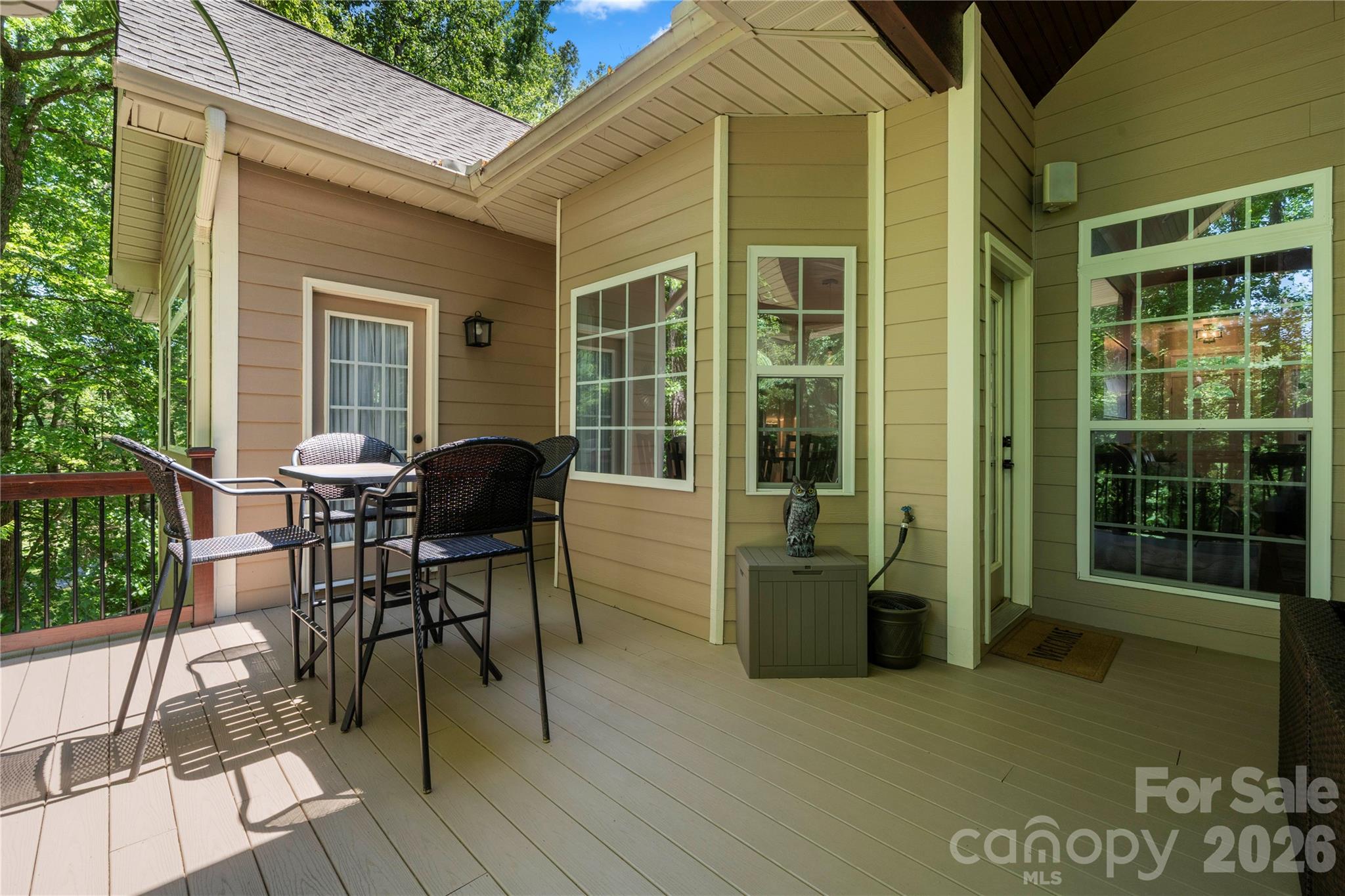 686 White Oaks Road — Mooresville