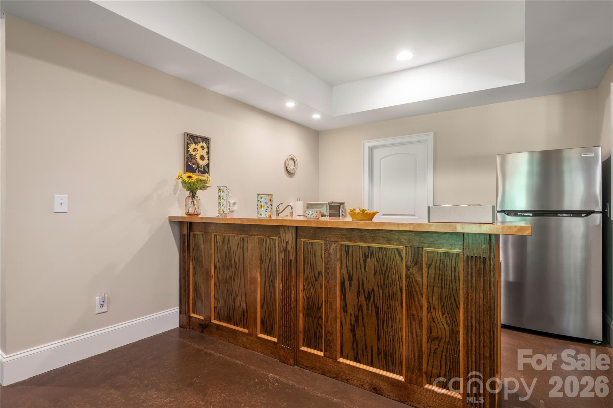 686 White Oaks Road — Mooresville