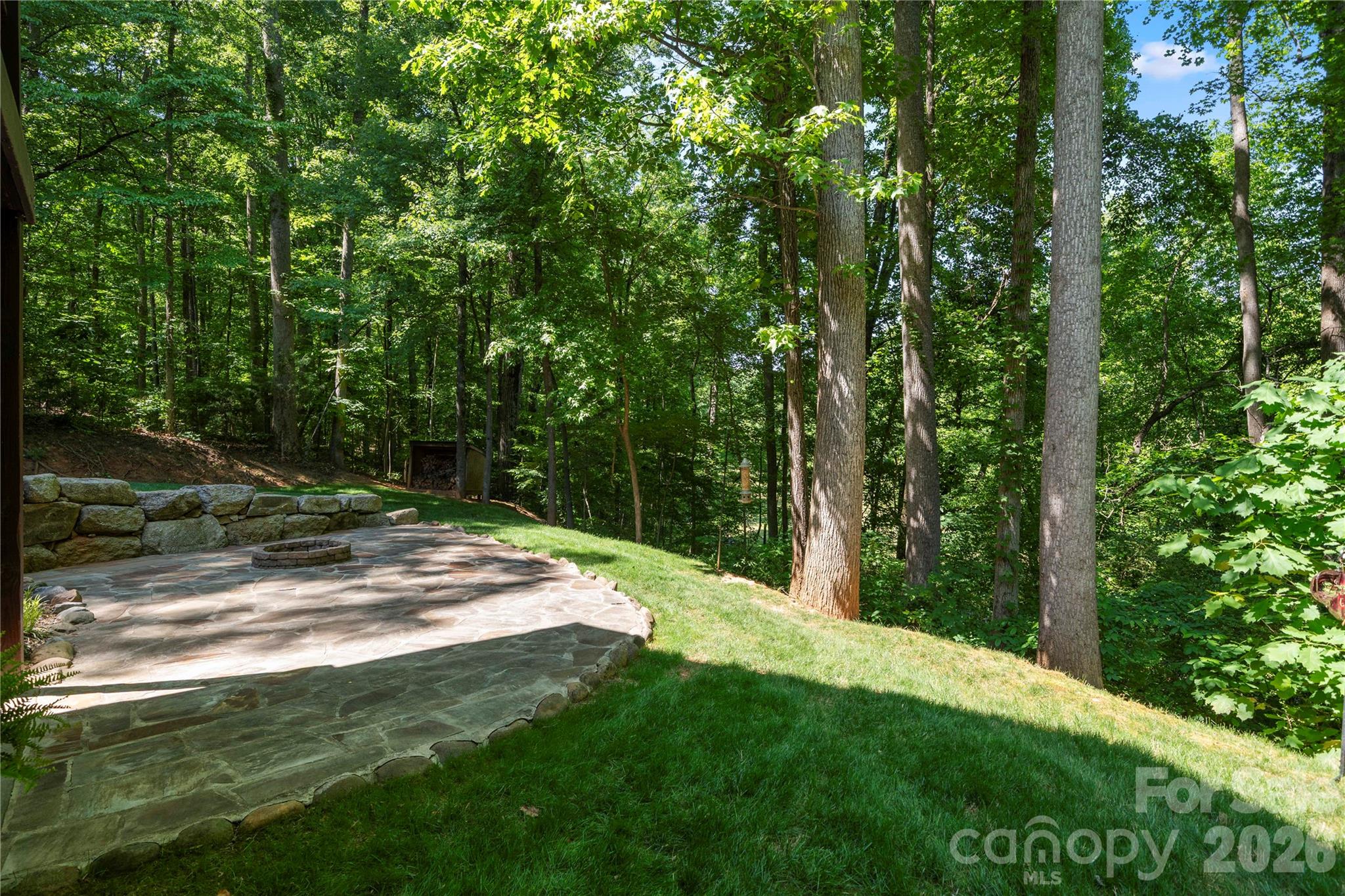 686 White Oaks Road — Mooresville