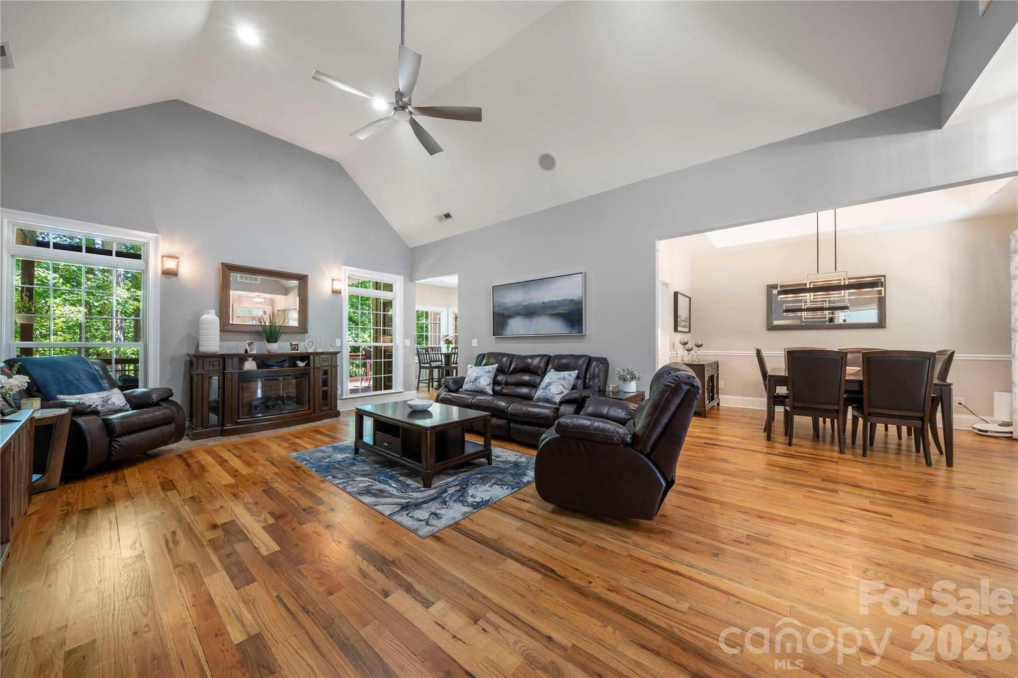 686 White Oaks Road — Mooresville