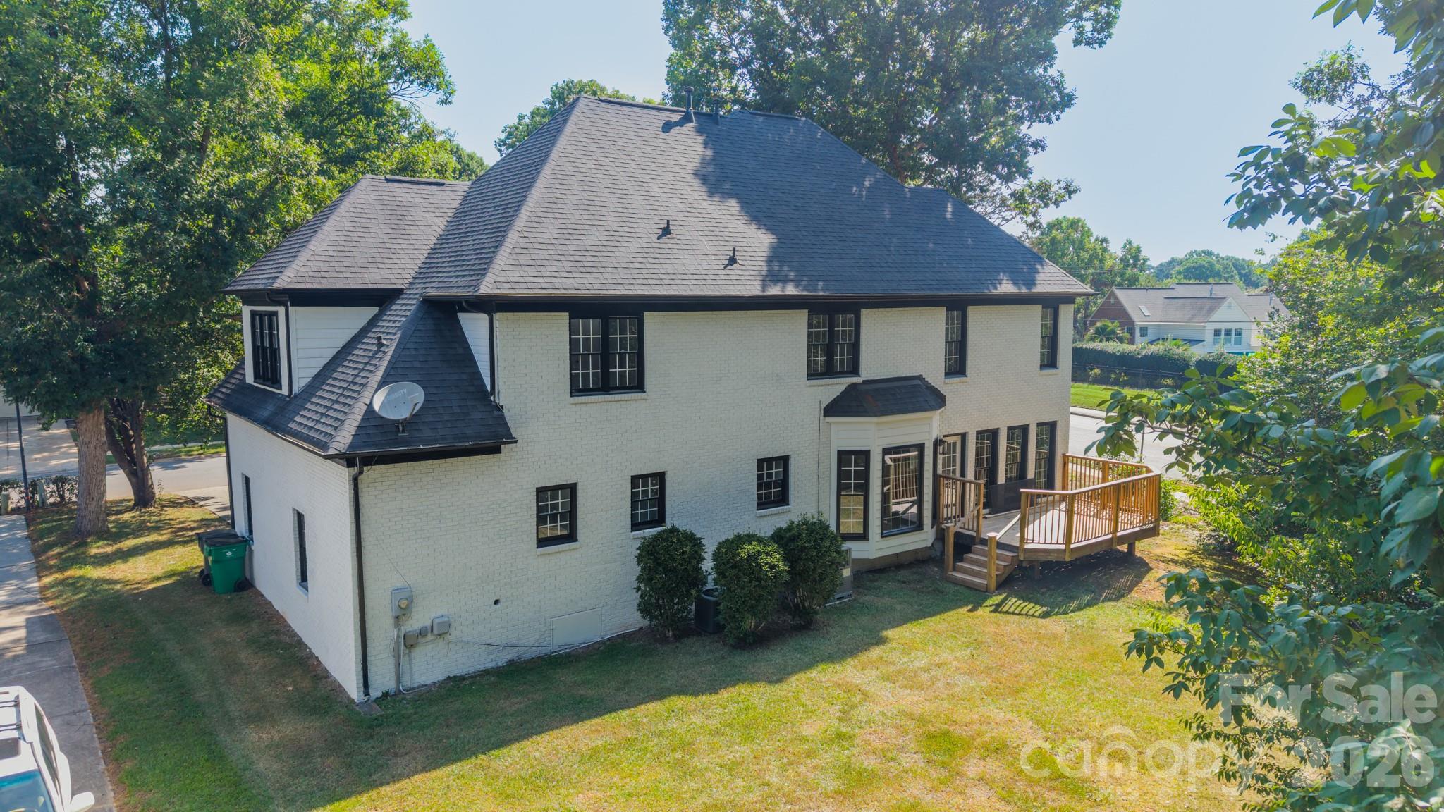 11550 Falling Leaves Drive — Charlotte