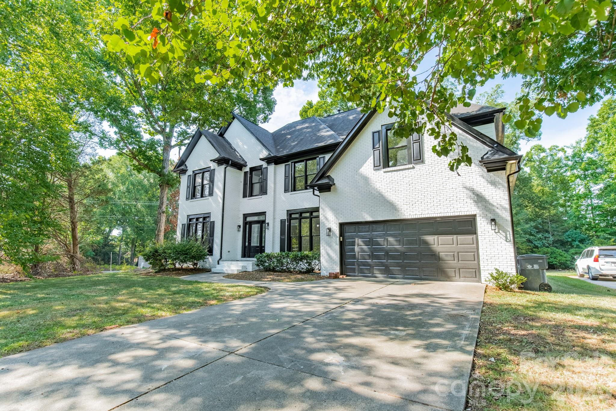 11550 Falling Leaves Drive — Charlotte