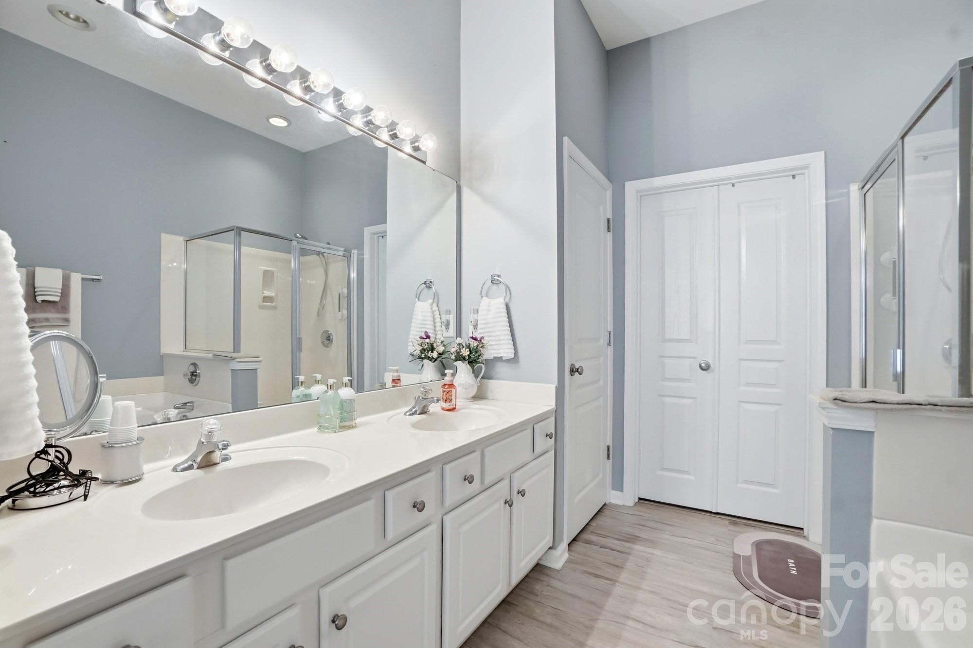 6120 Pale Moss Lane — Charlotte